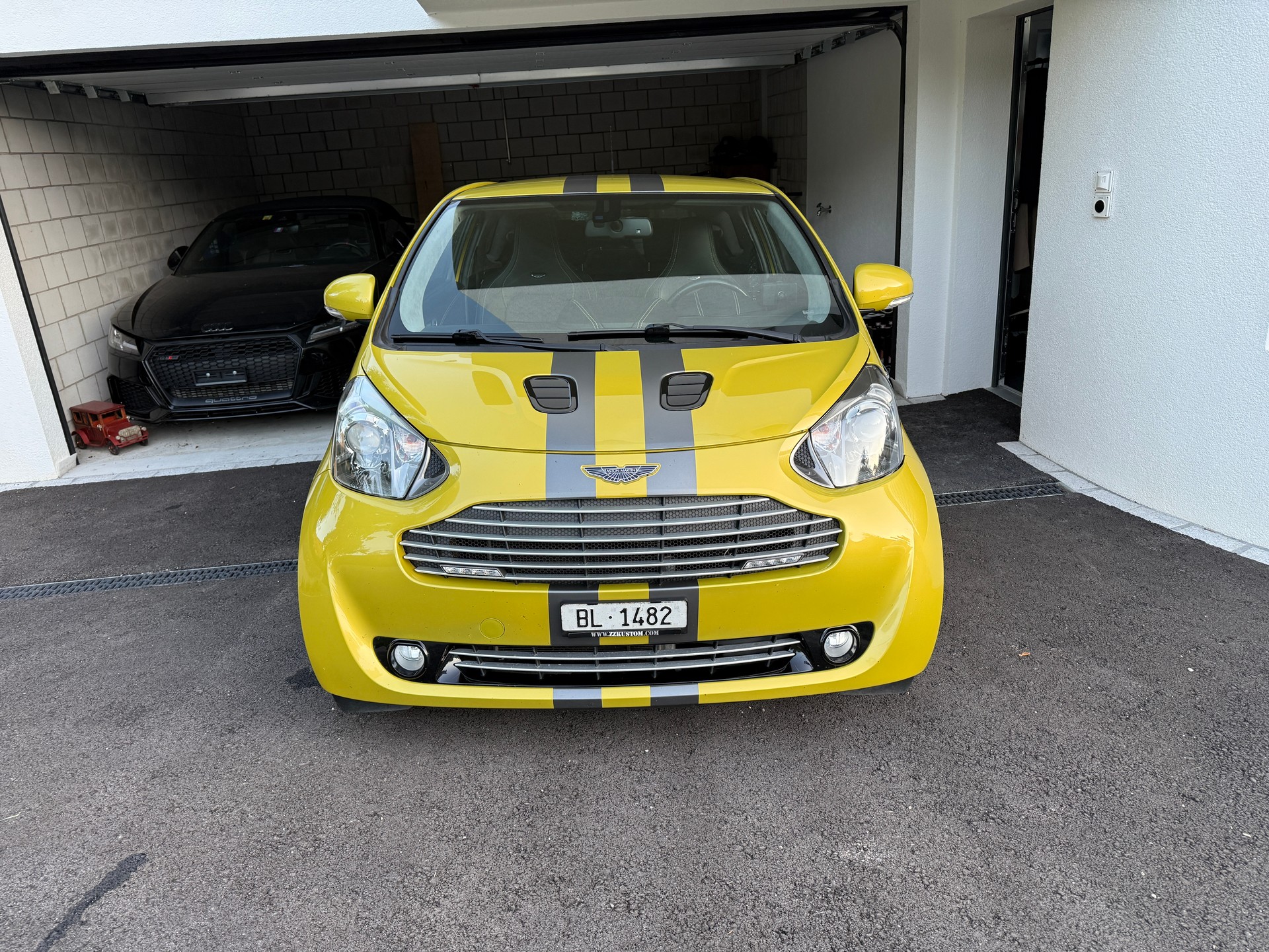 ASTON MARTIN Cygnet 1.33