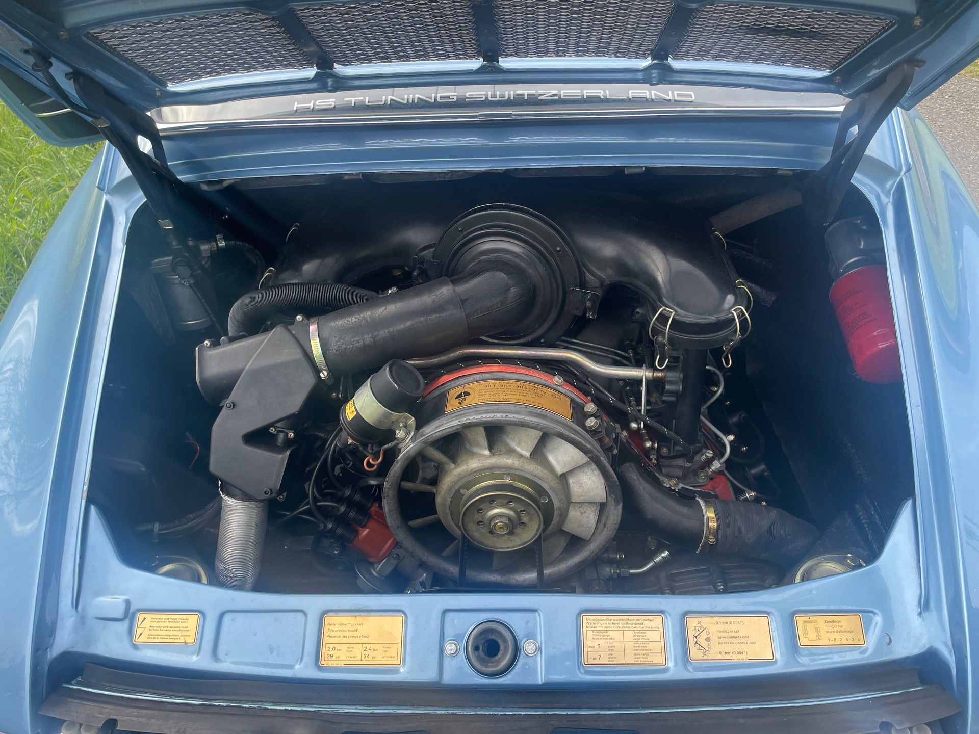 PORSCHE 911S 2,4-image-8
