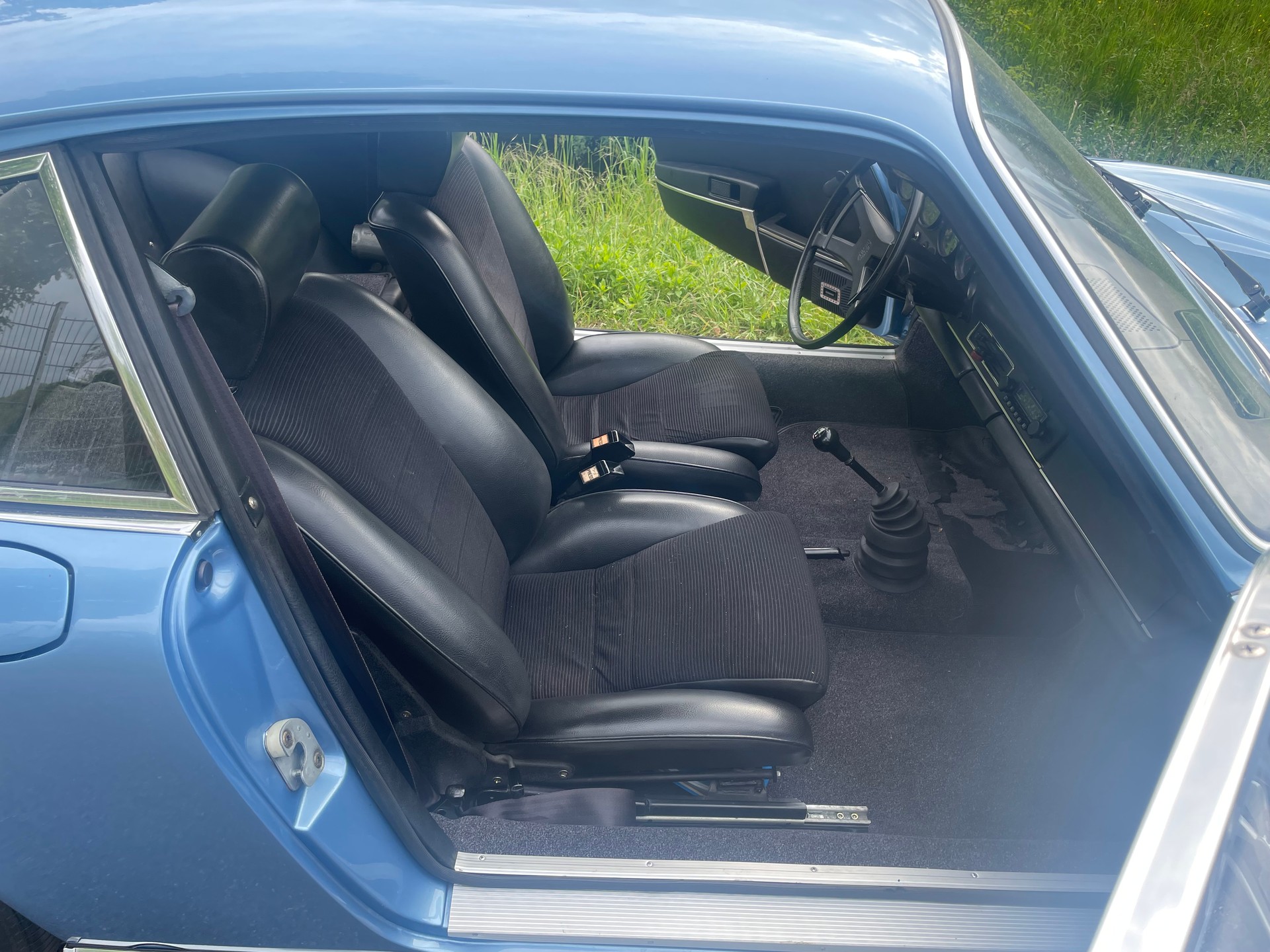 PORSCHE 911S 2,4-image-6