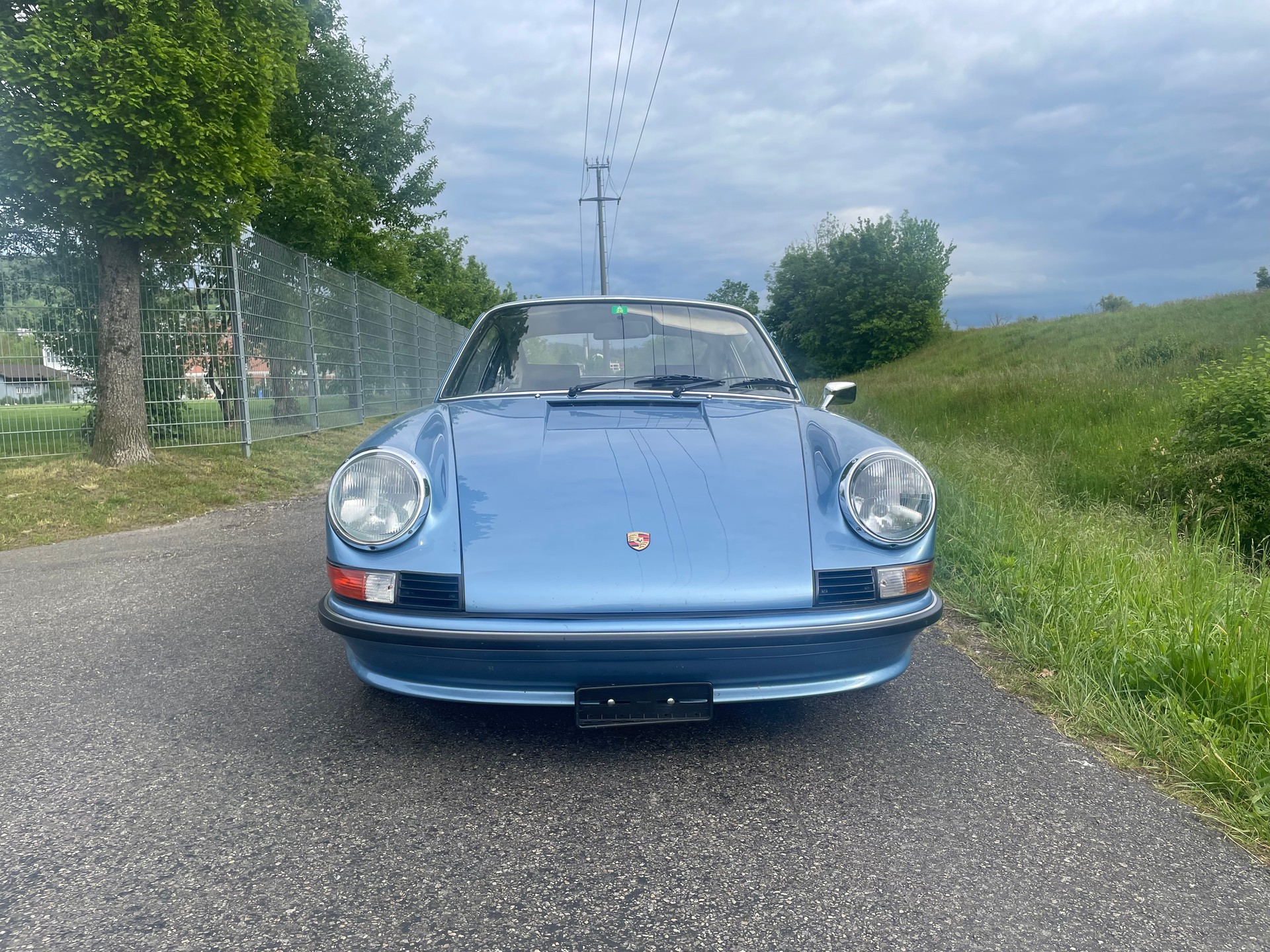 PORSCHE 911S 2,4-image-3
