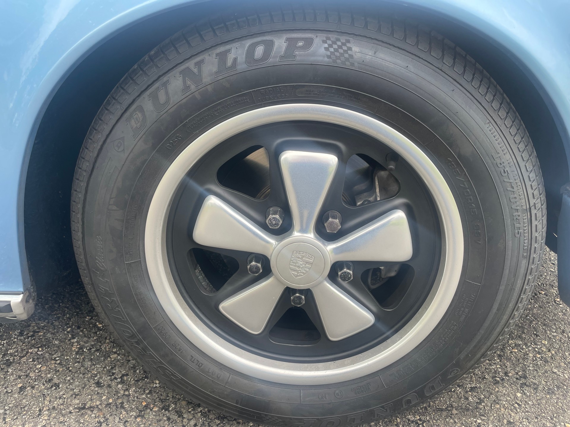 PORSCHE 911S 2,4-image-10