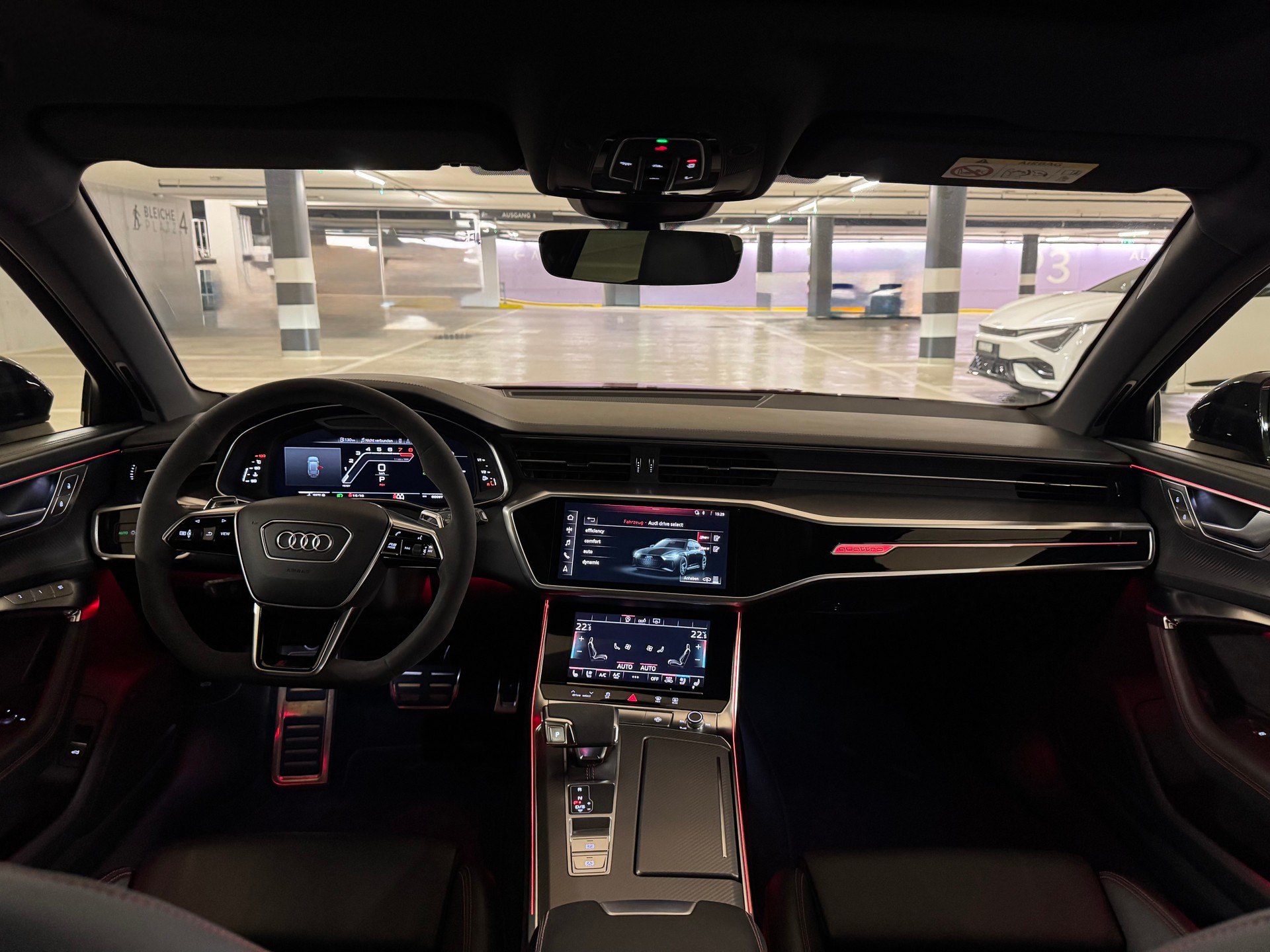 AUDI RS6 Avant 4.0 TFSI V8 quattro * ON TOP * Tango RED * Pano *-image-9