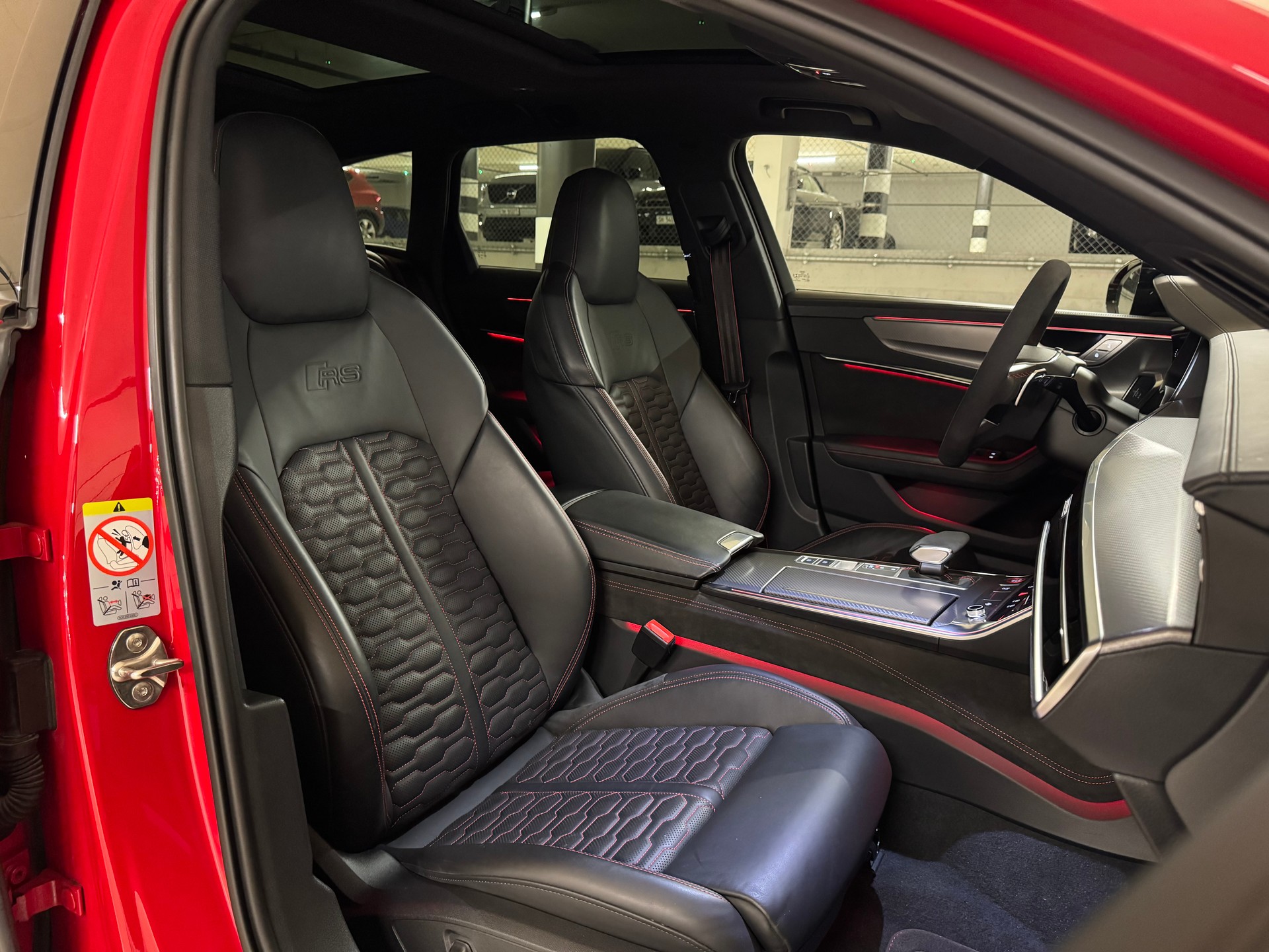 AUDI RS6 Avant 4.0 TFSI V8 quattro * ON TOP * Tango RED * Pano *-image-11
