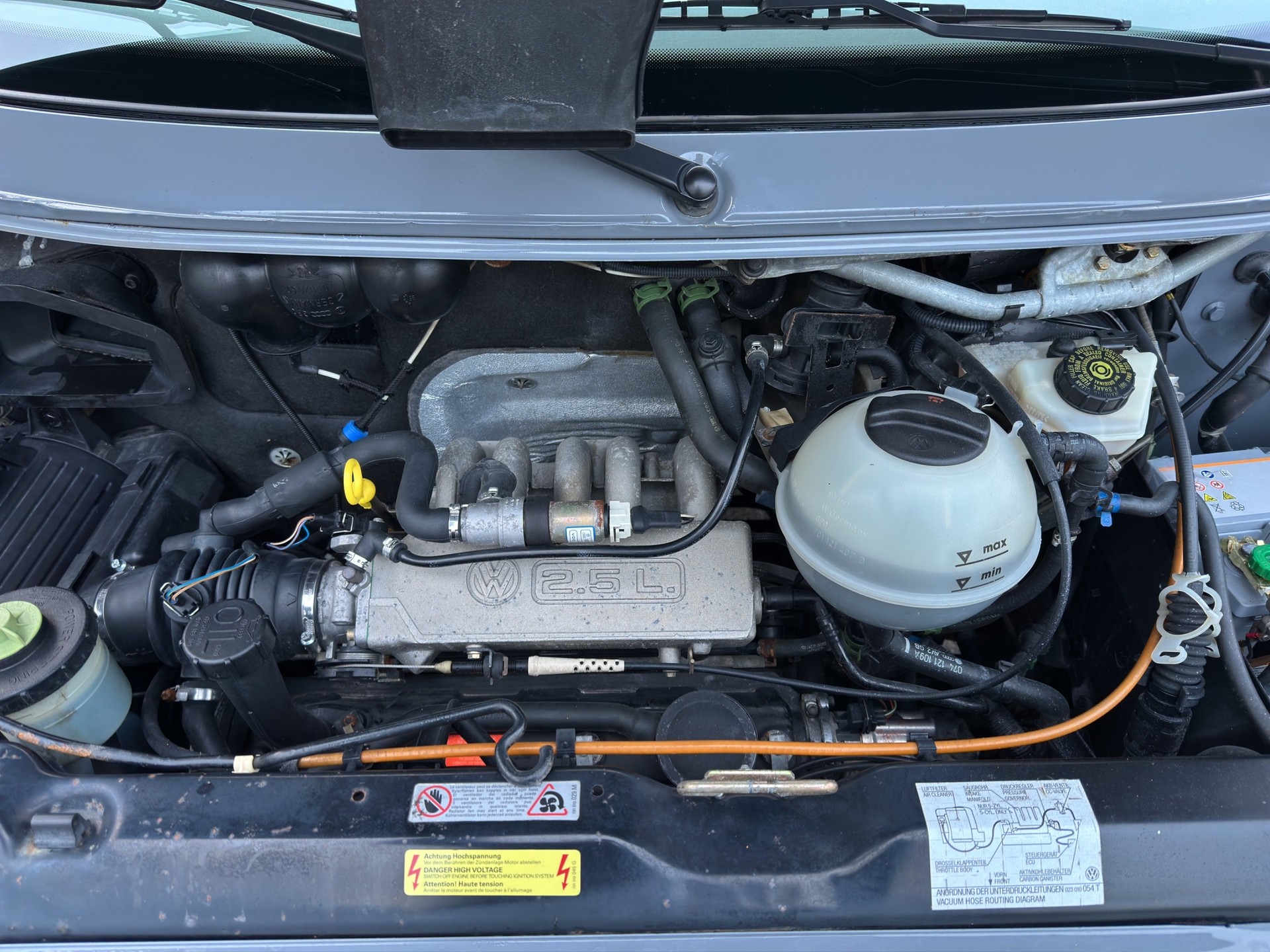 VW 2.5 Kombi Syncro-image-17