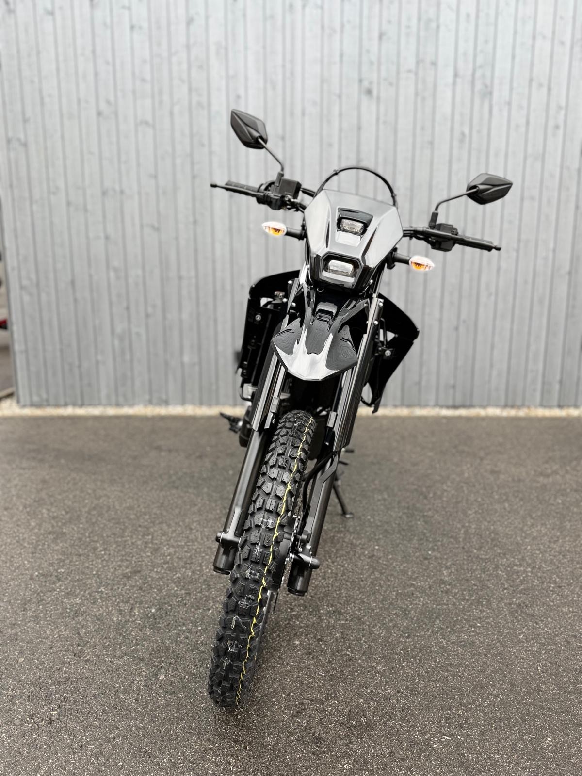YAMAHA WR 125-image-2