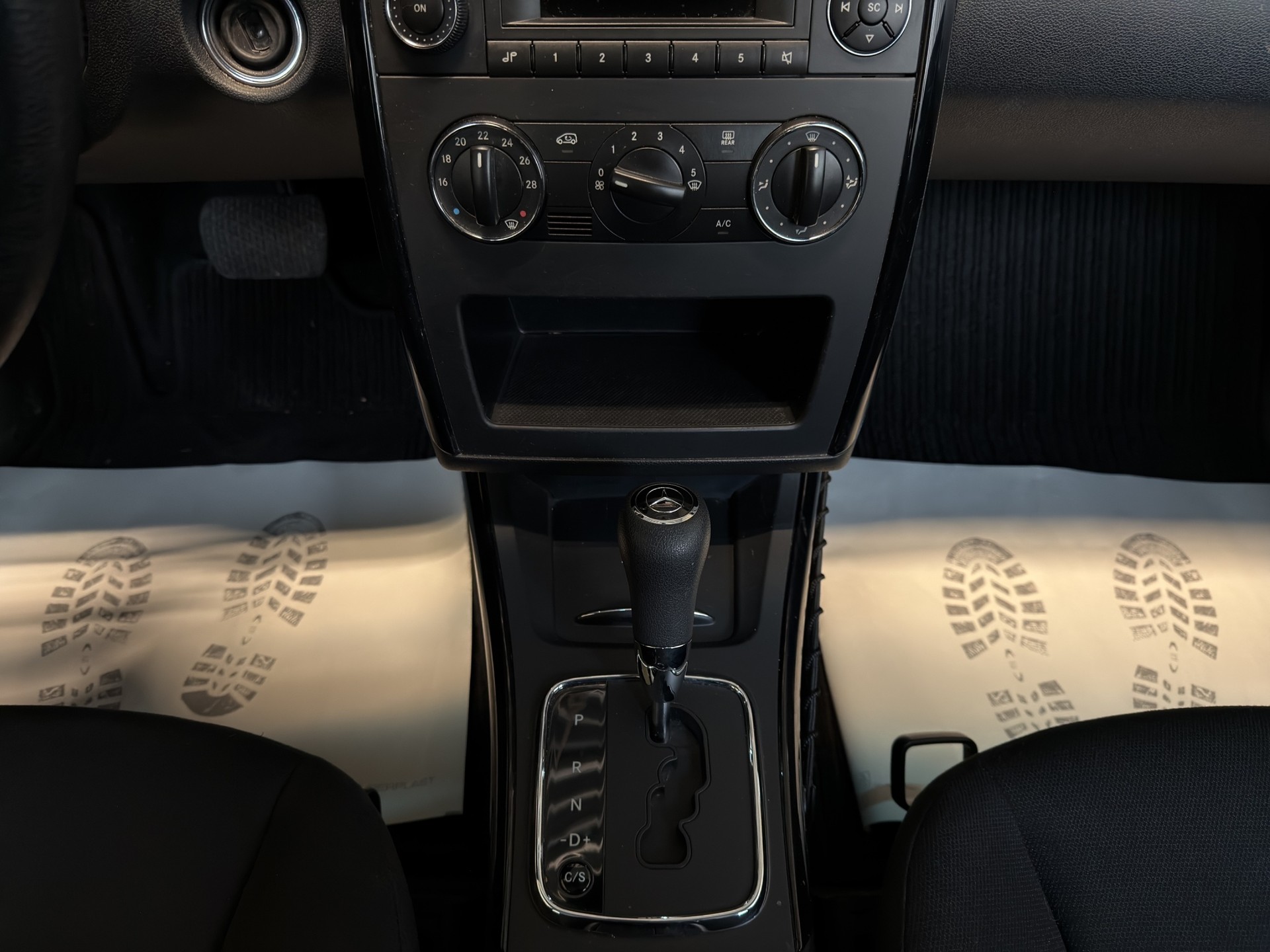 MERCEDES-BENZ A 150 Classic My first star Autotronic-image-10