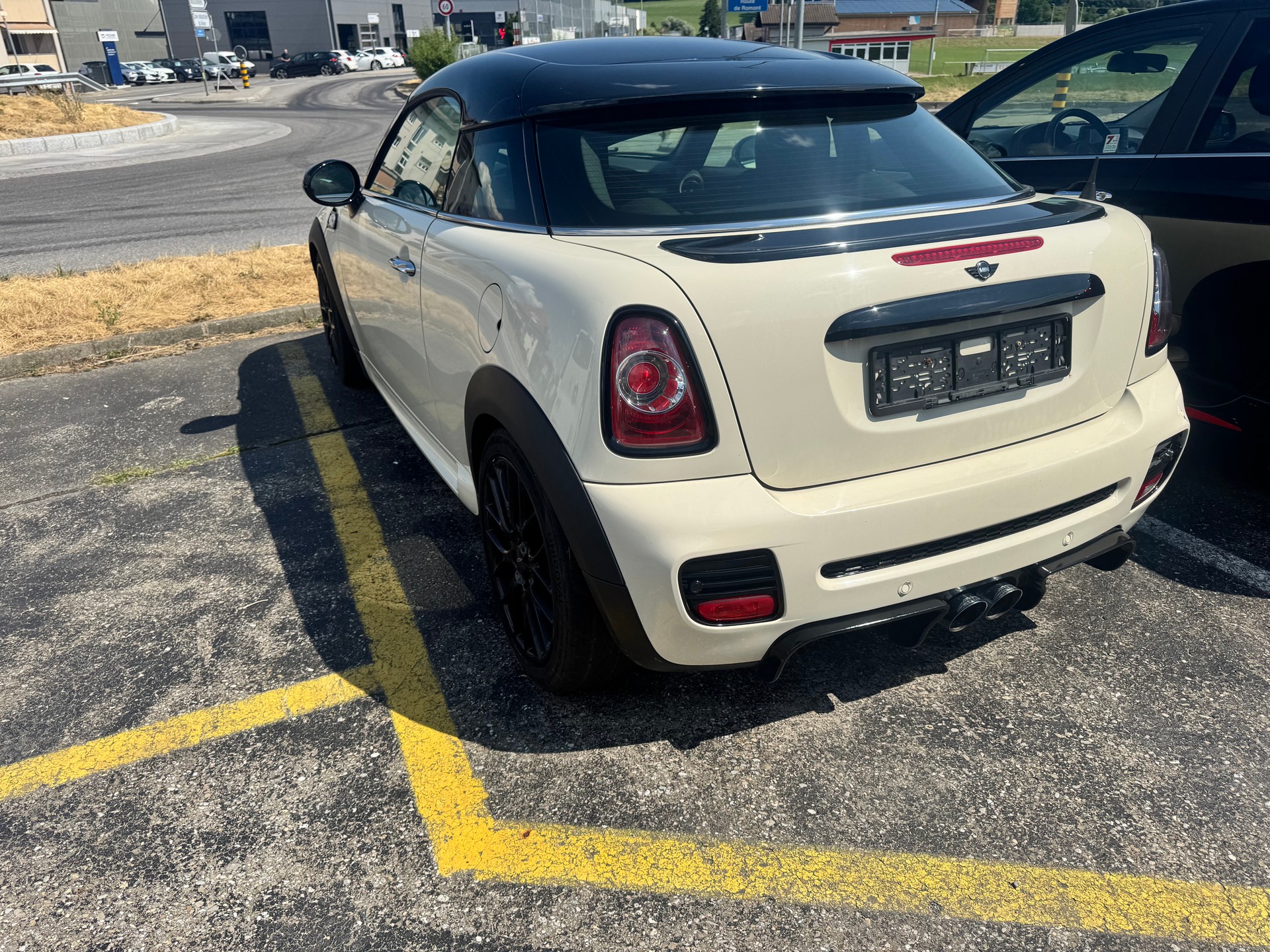 MINI Cooper S Coupé-image-3