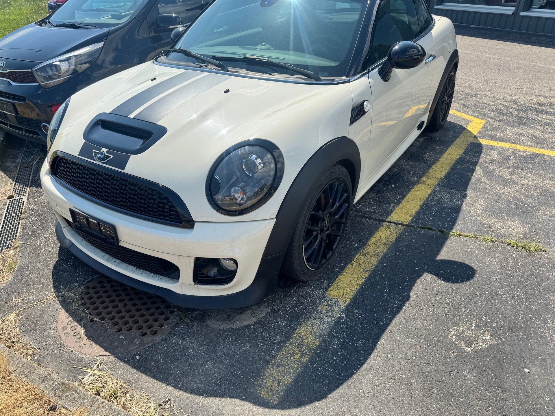 MINI Cooper S Coupé-image-1