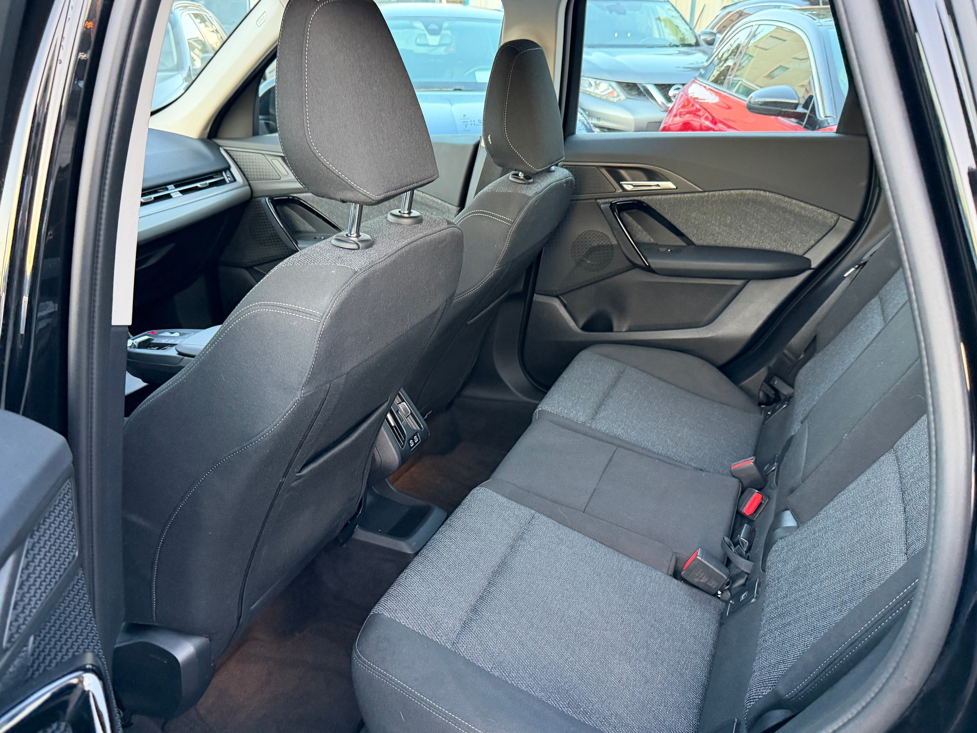 BMW X1 xDrive 20d 48V-image-17