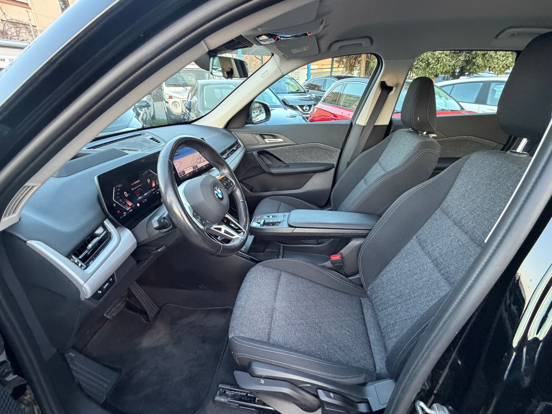 BMW X1 xDrive 20d 48V-image-10