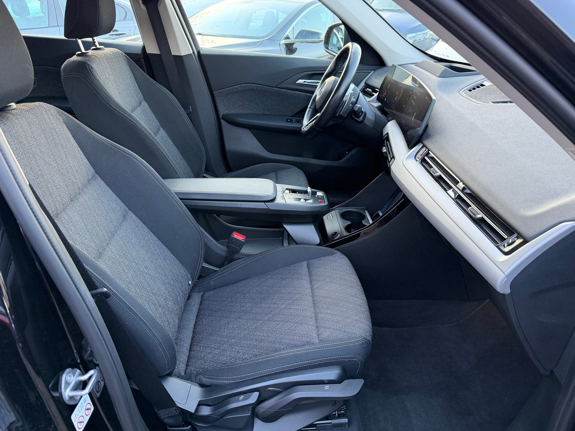 BMW X1 xDrive 20d 48V-image-12