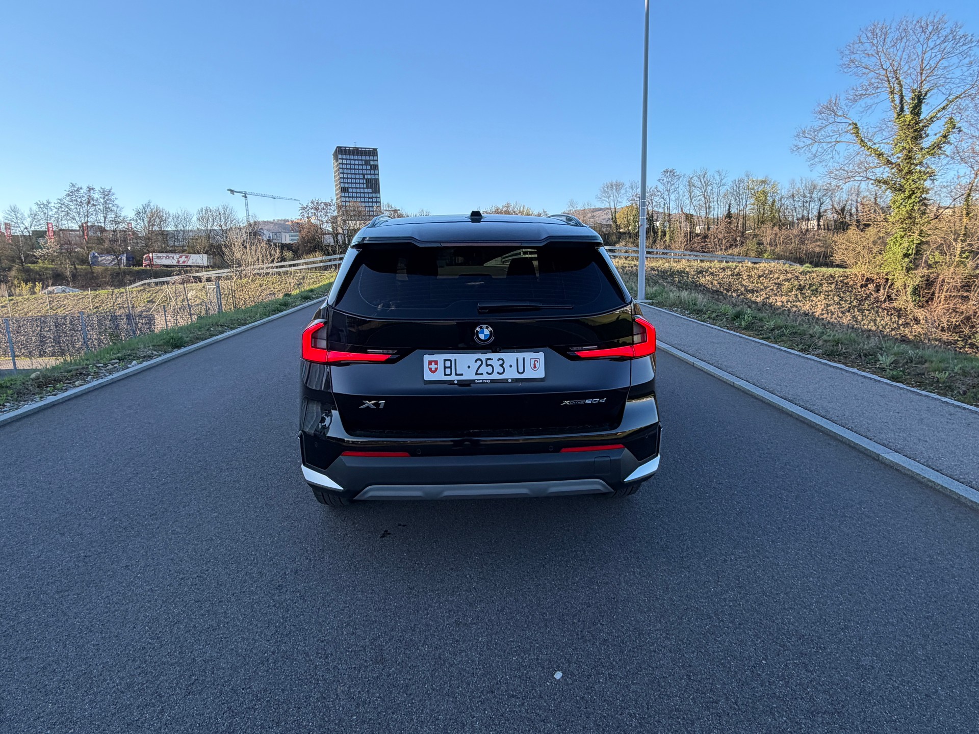BMW X1 xDrive 20d 48V-image-7