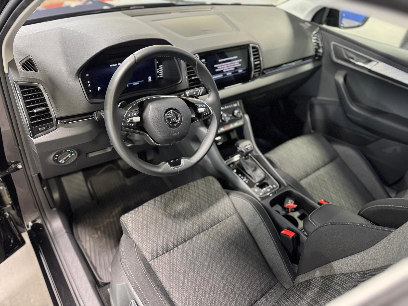 SKODA Karoq 2.0 TDI Style 4x4 DSG-image-8