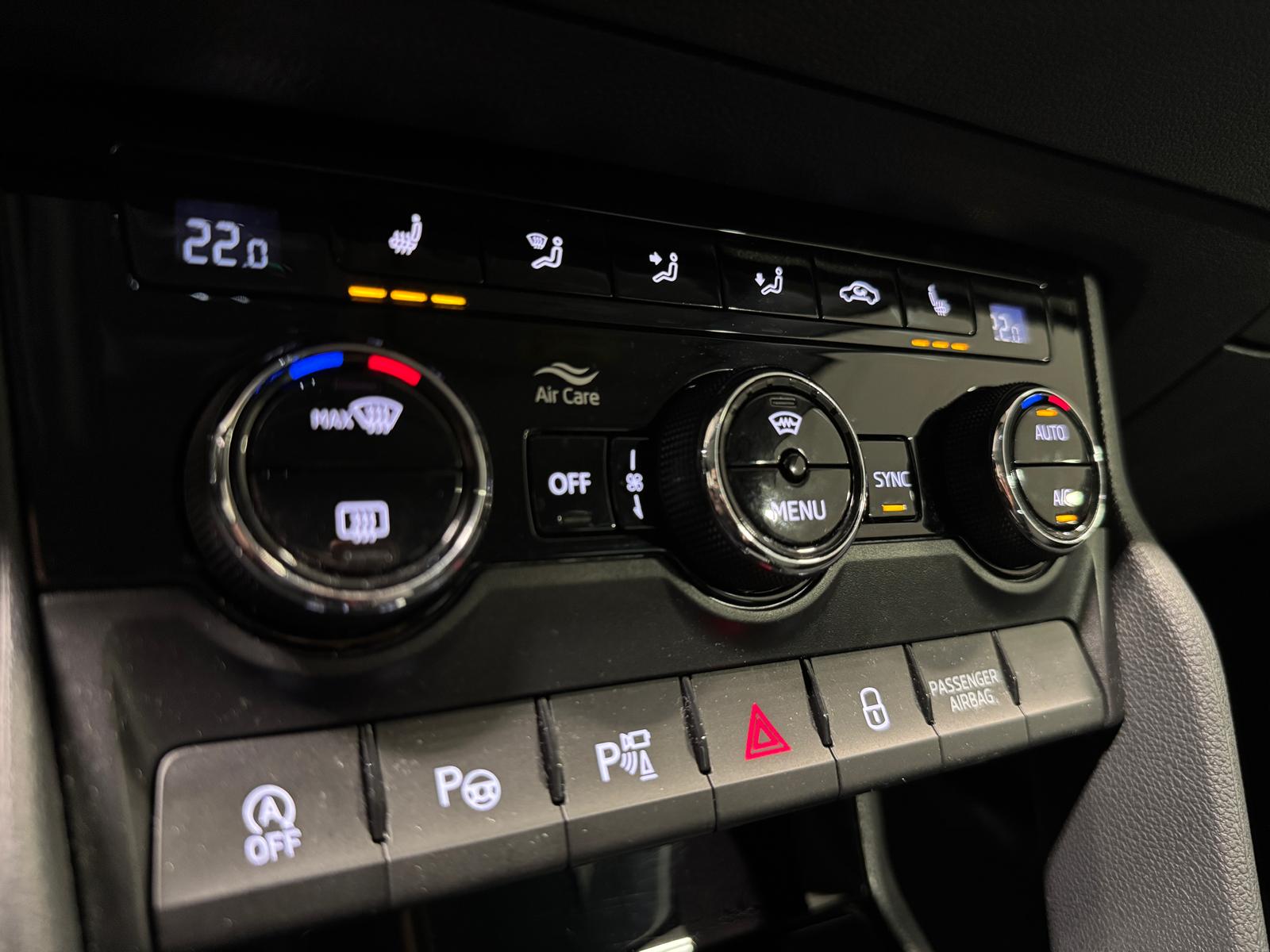 SKODA Karoq 2.0 TDI Style 4x4 DSG-image-26