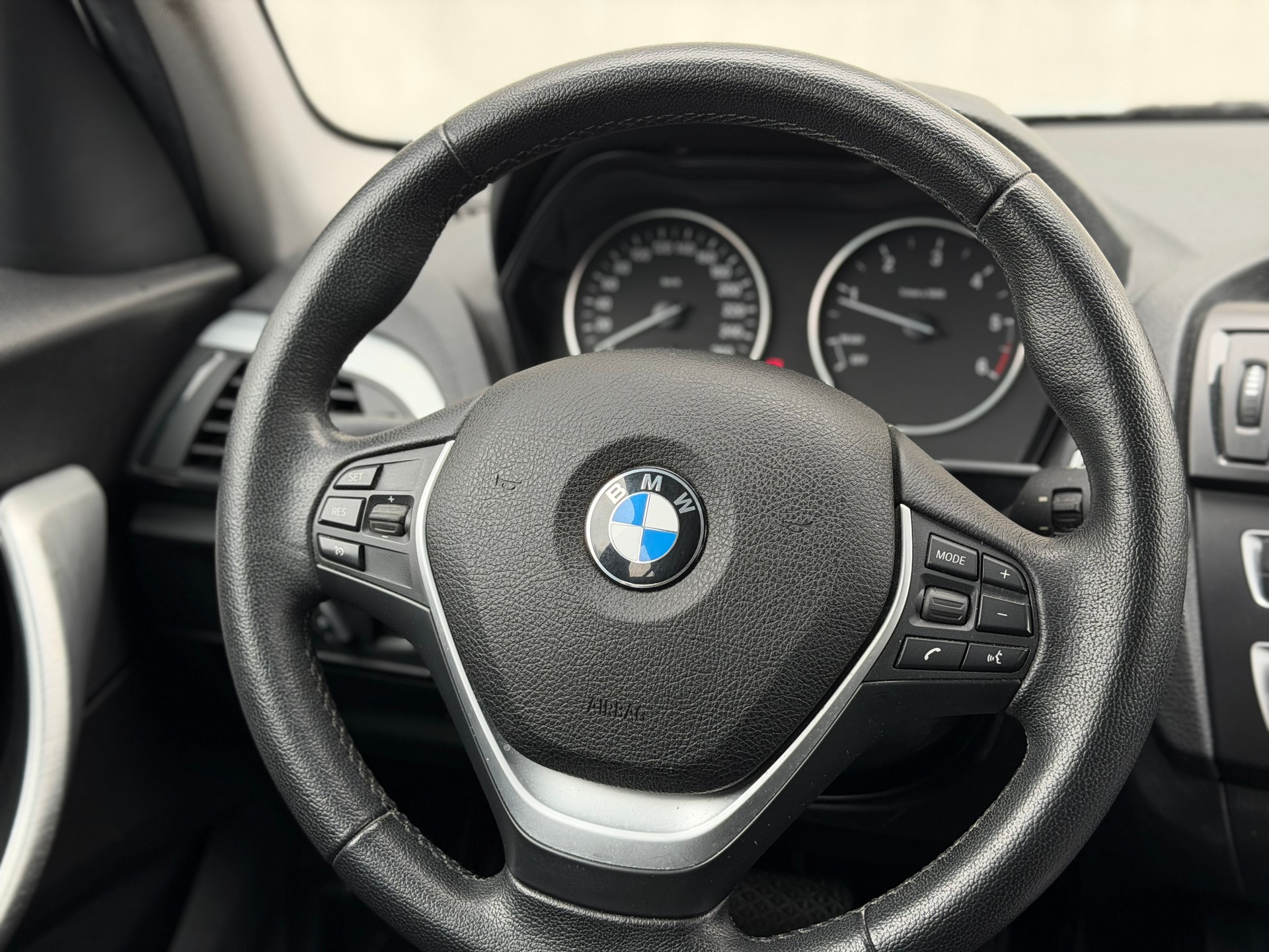 BMW 120d Steptronic-image-6