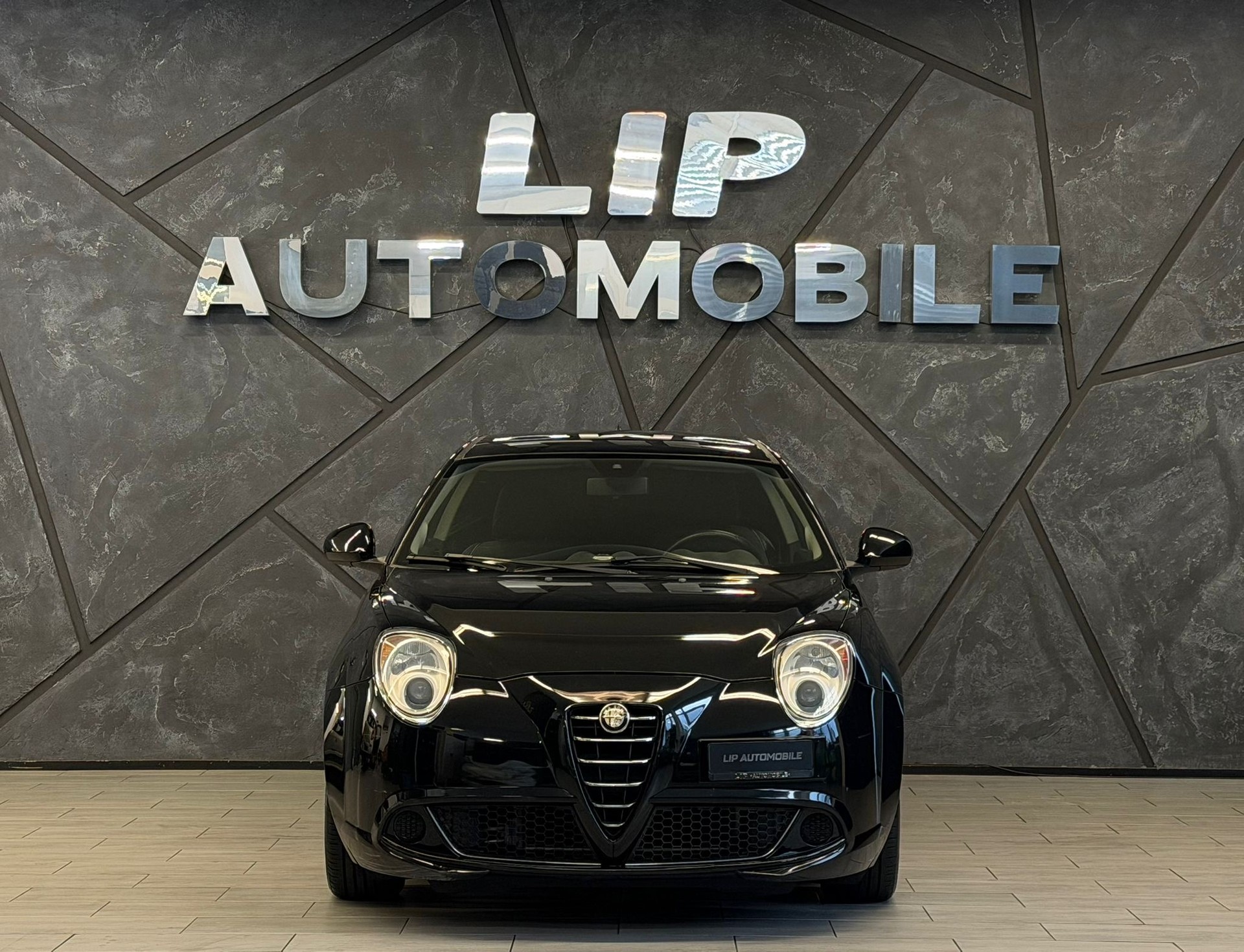 ALFA ROMEO MiTo 1.4 Distinctive-showroom-element-1