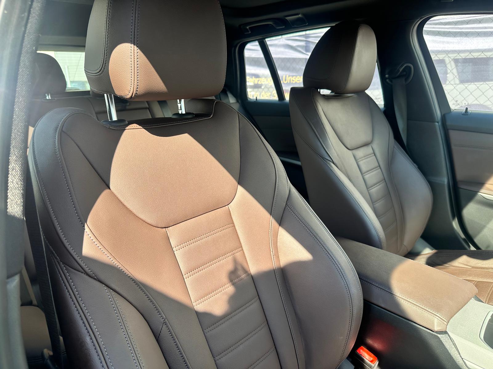 BMW 330e x DriveTouring Steptronic-image-28