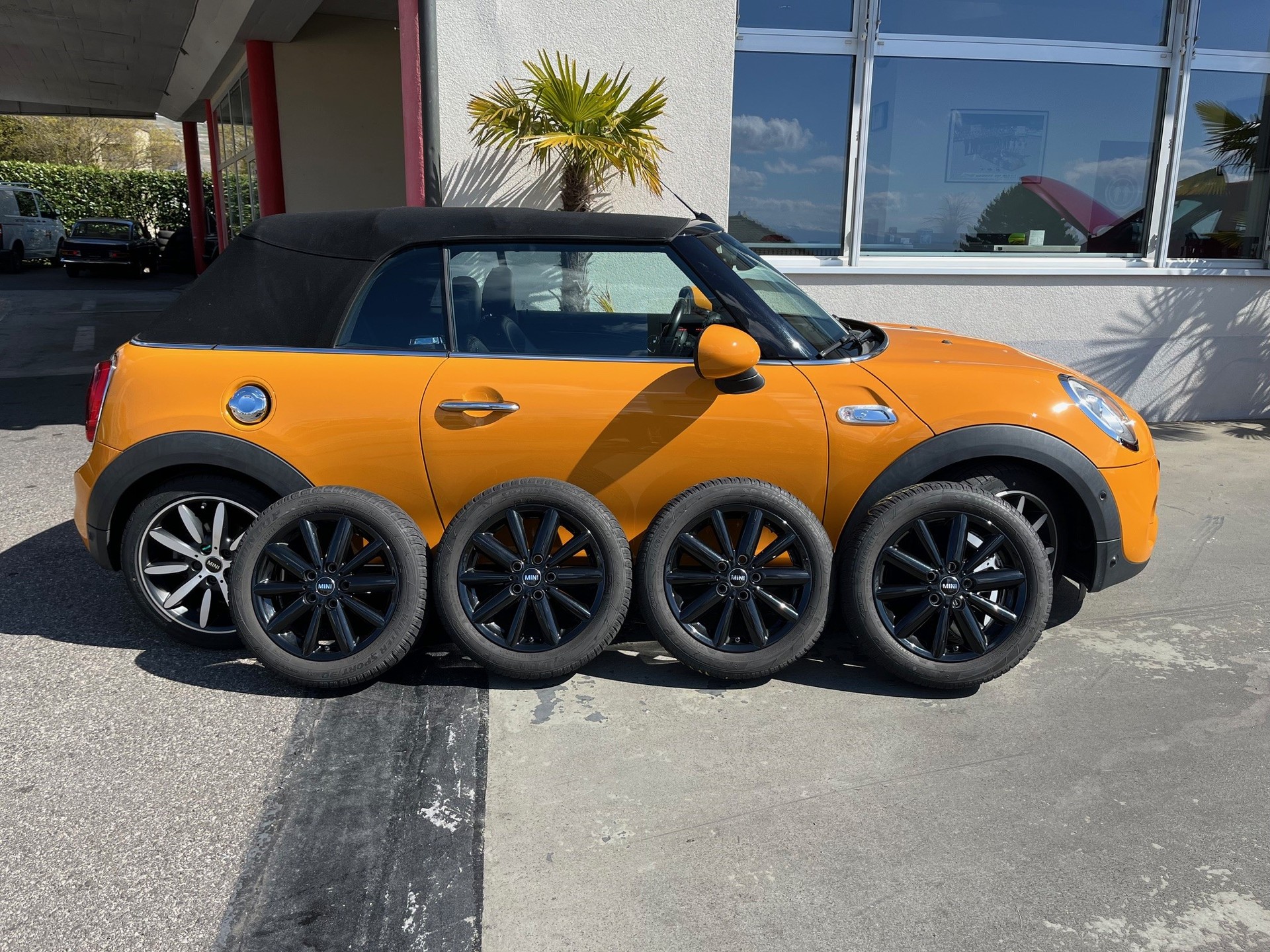 MINI Cooper S Cabriolet Steptronic-image-3