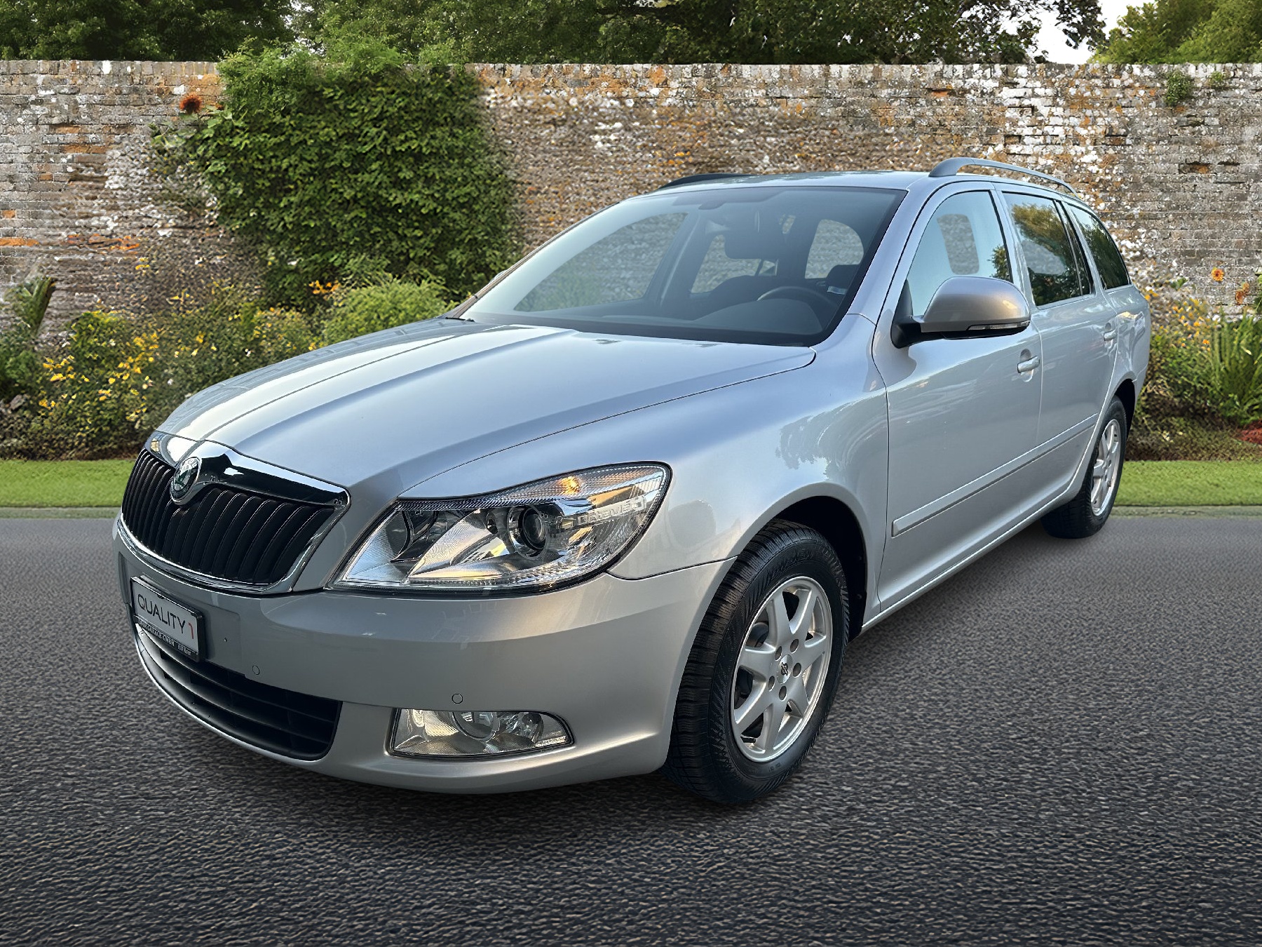 SKODA Octavia Combi 1.4 TSI Elegance DSG