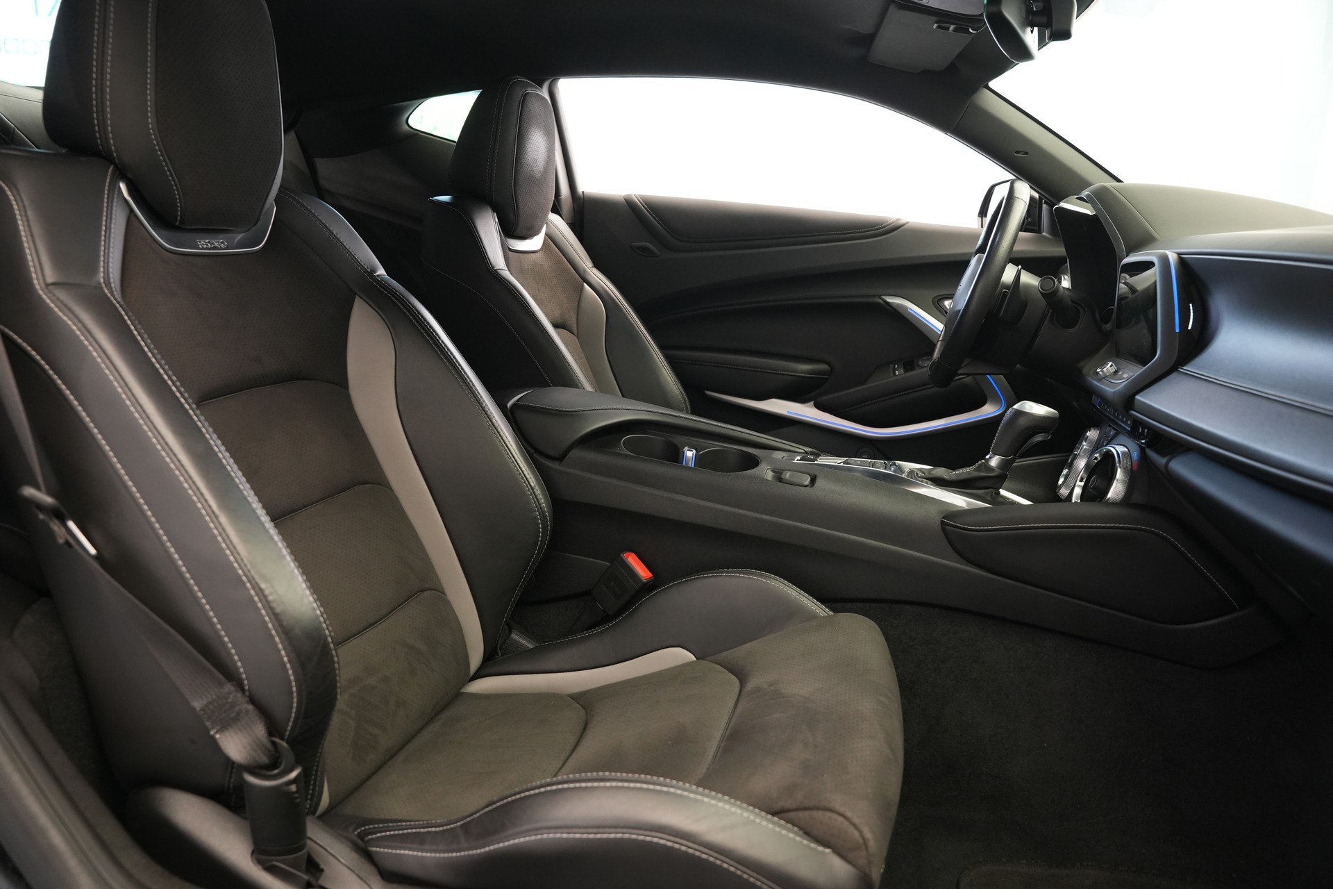 CHEVROLET Camaro 6.2 Coupé Automatic *CH-Fahrzeug* *Recaro Sportsitze*-image-13