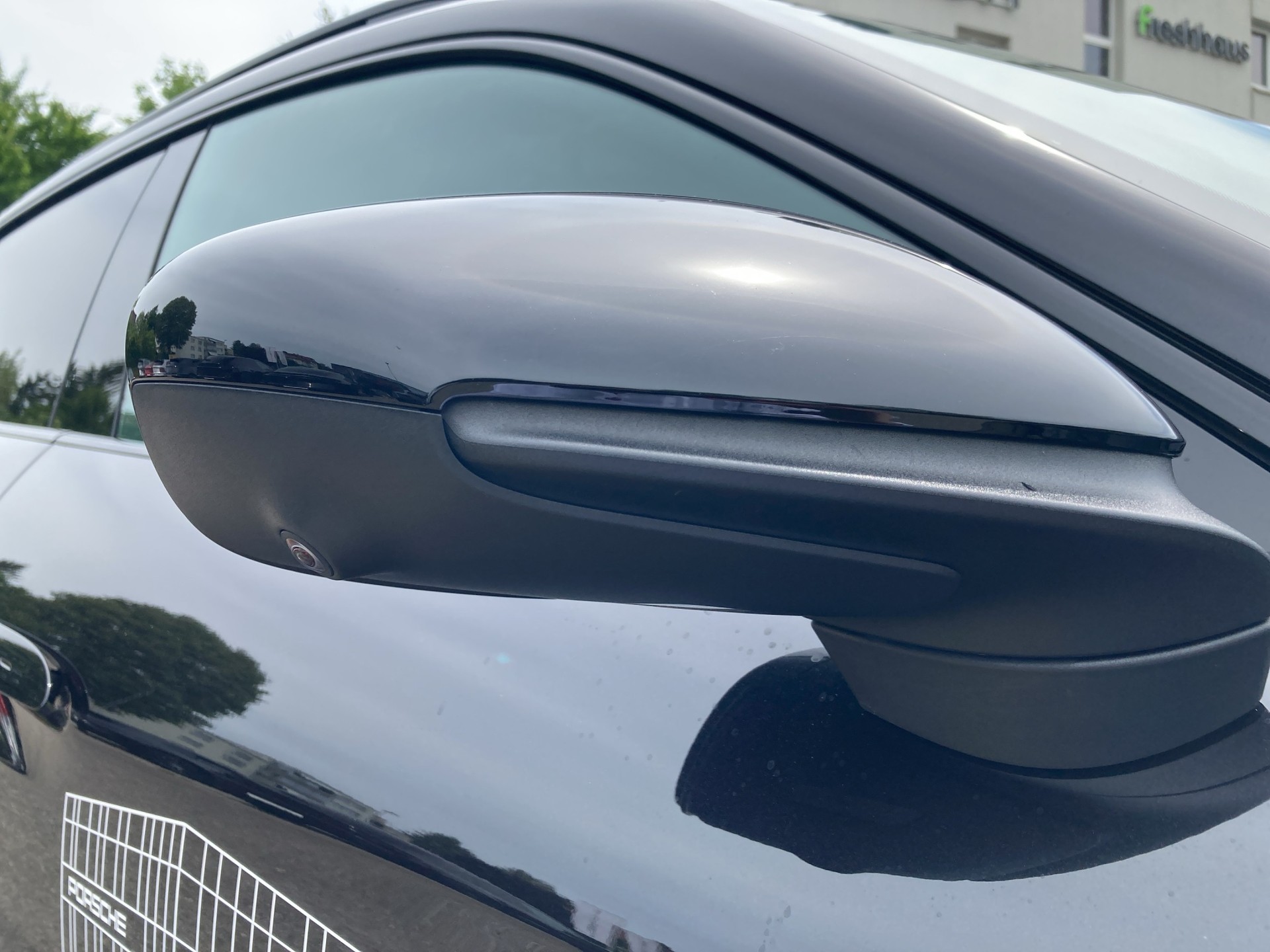 PORSCHE Taycan 4S Sport Turismo Perf.-image-18