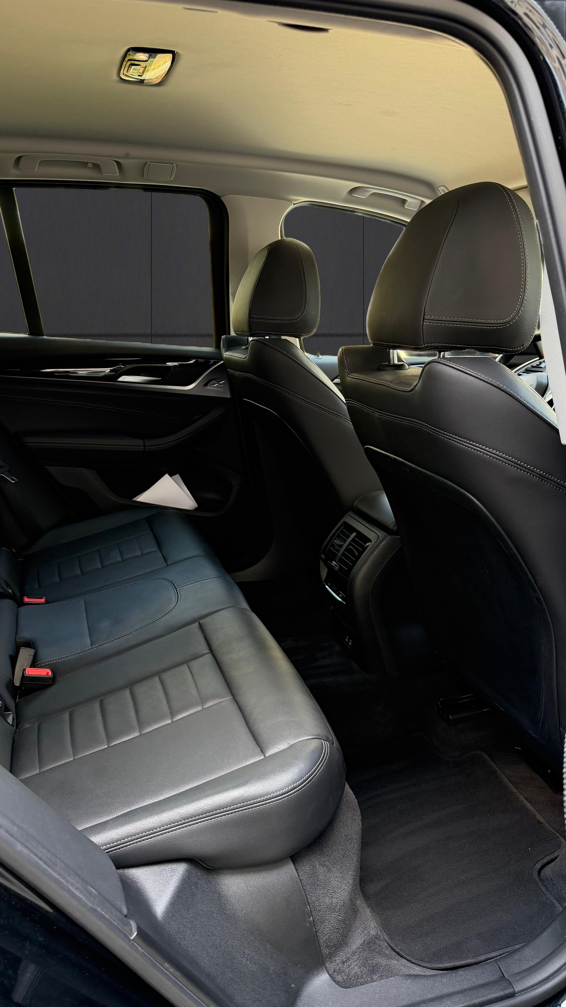 BMW X3 xDrive 20i-image-11