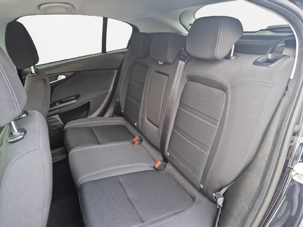 FIAT Tipo 1.5 Hybrid City Life-image-10