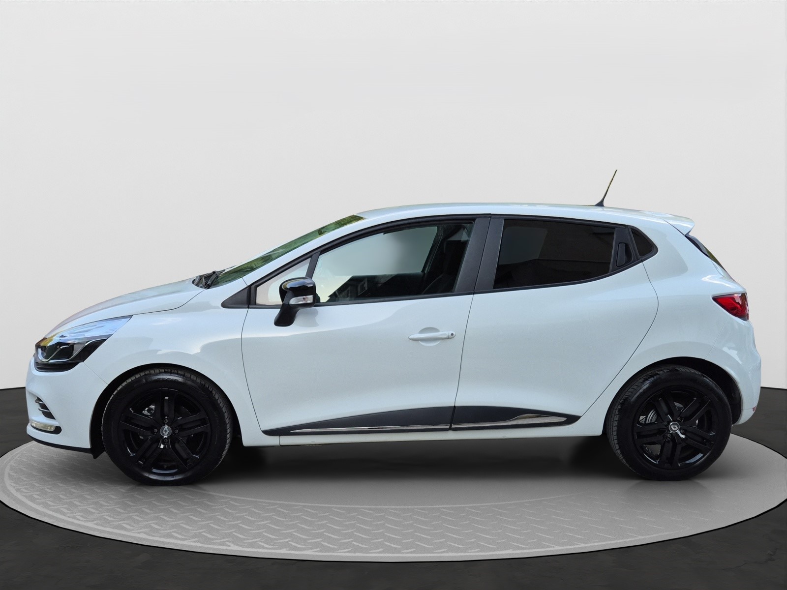 RENAULT Clio 0.9 12V Intens-image-7