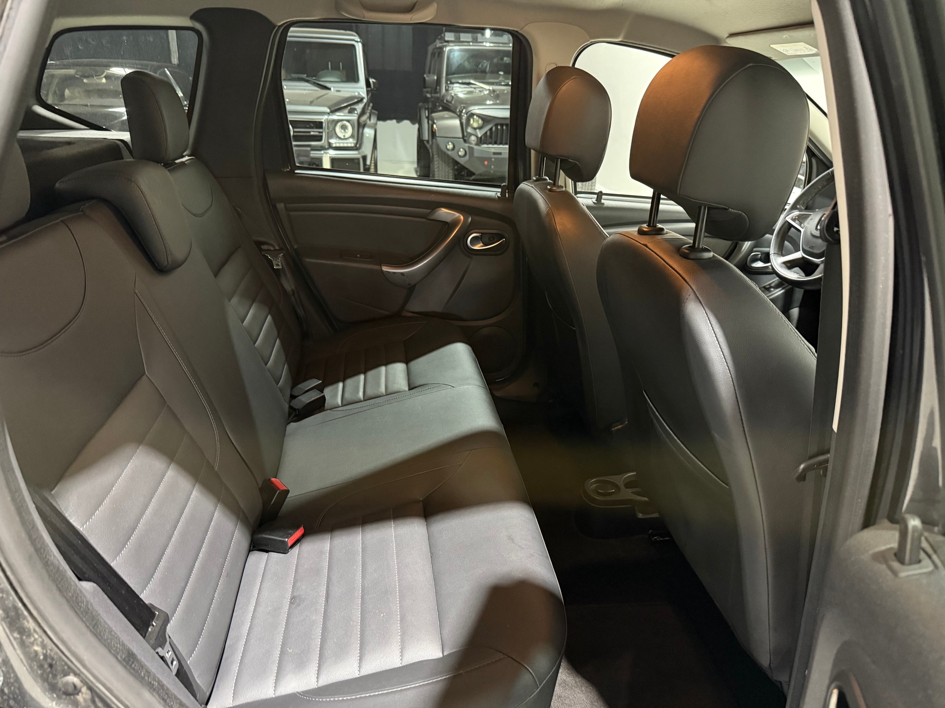DACIA Duster 1.5 dCi Unlimited 4x4-image-15