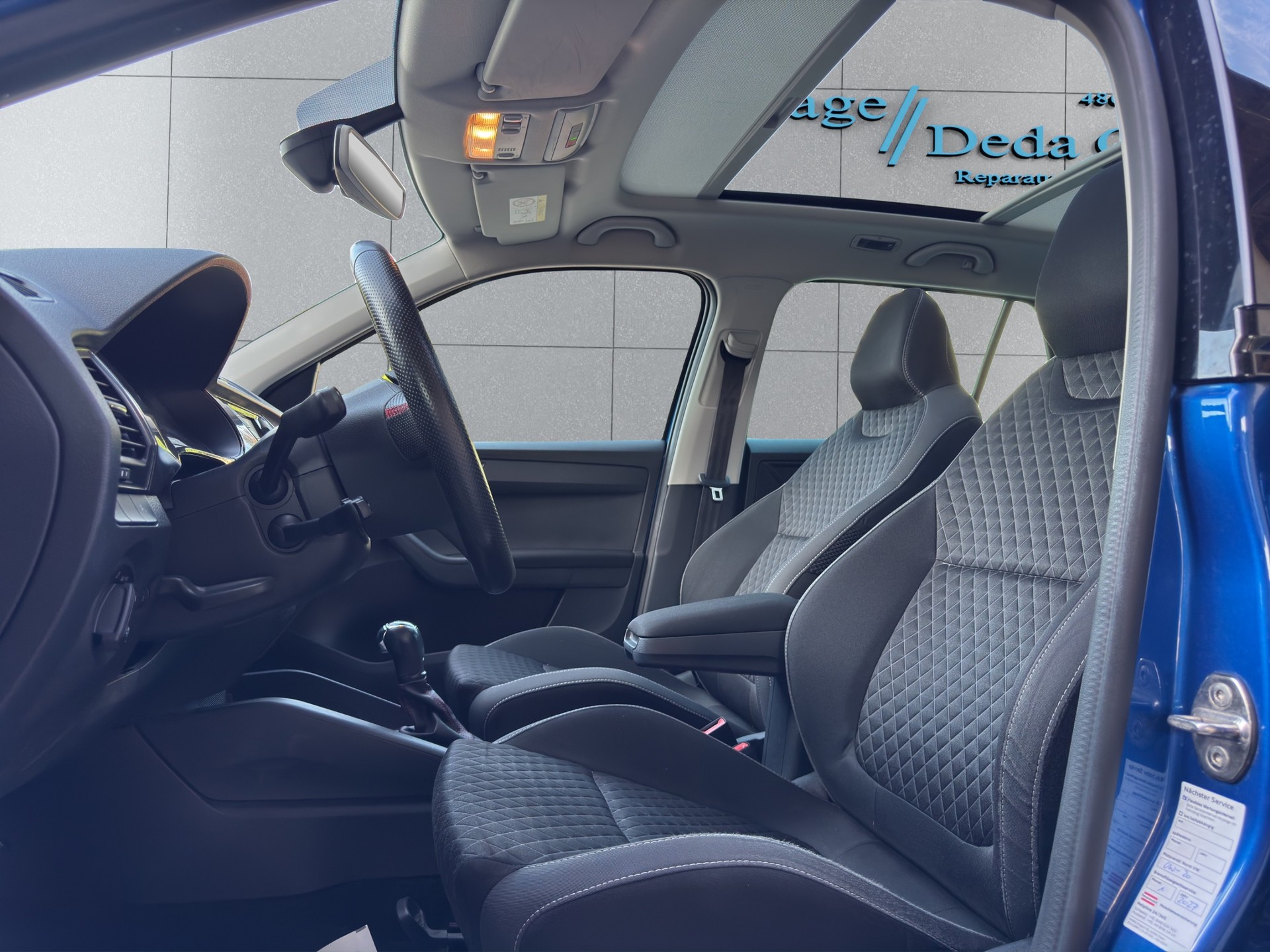 SKODA Fabia 1.0 TSI Monte Carlo DSG-image-8