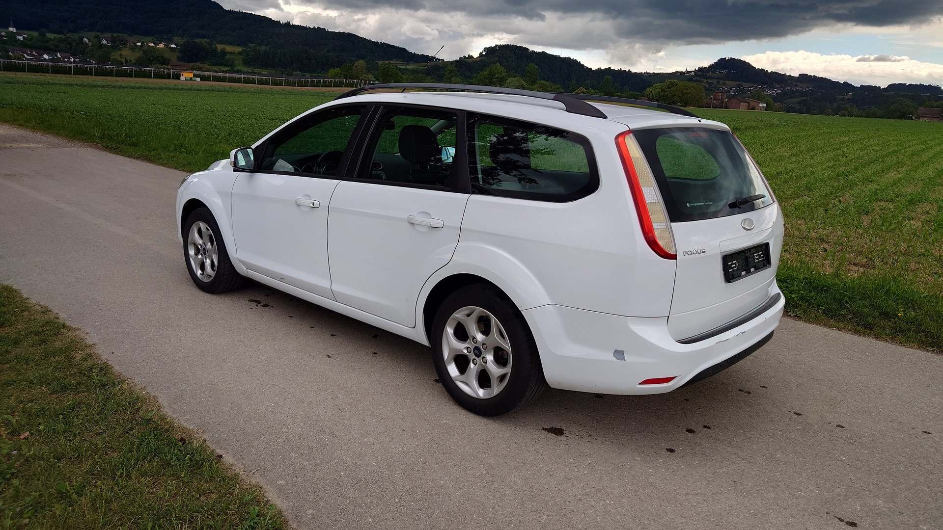 FORD Focus 1.6i VCT Carving-showroom-element-2