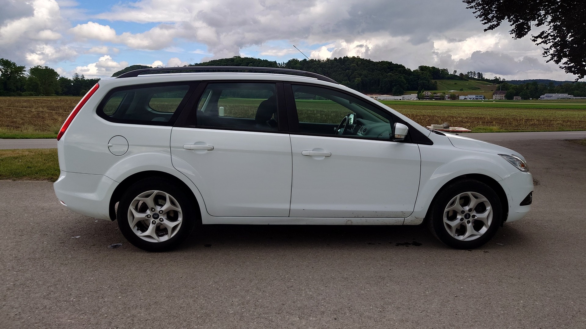 FORD Focus 1.6i VCT Carving-image-6