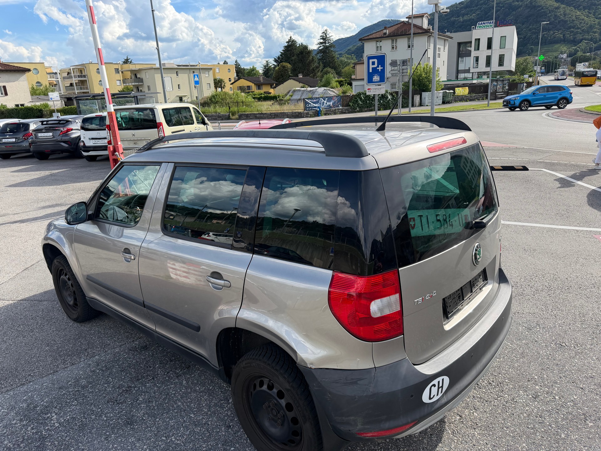 SKODA Yeti 1.8 TSI Ambition 4x4-image-5