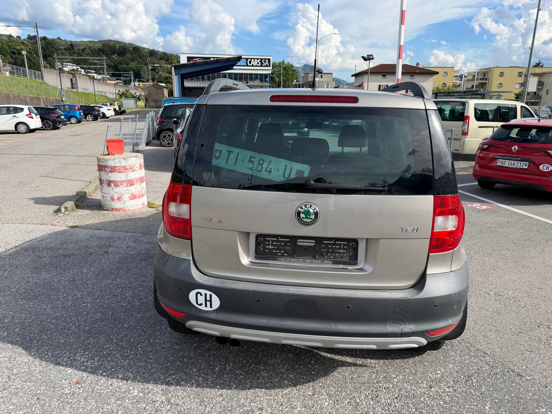 SKODA Yeti 1.8 TSI Ambition 4x4-image-4