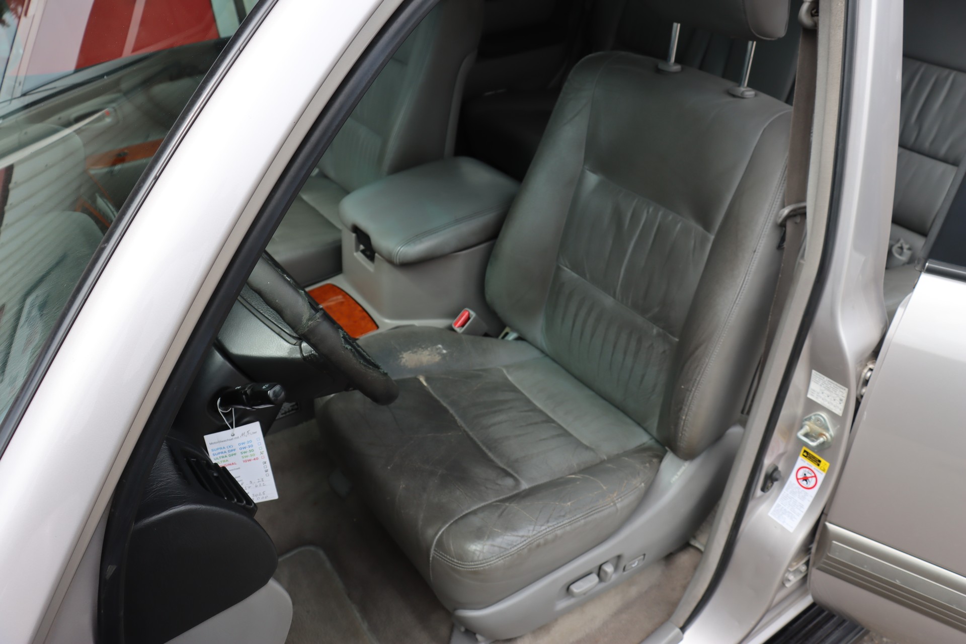 TOYOTA Land Cruiser 500 4.2TD S.Saloon-image-12