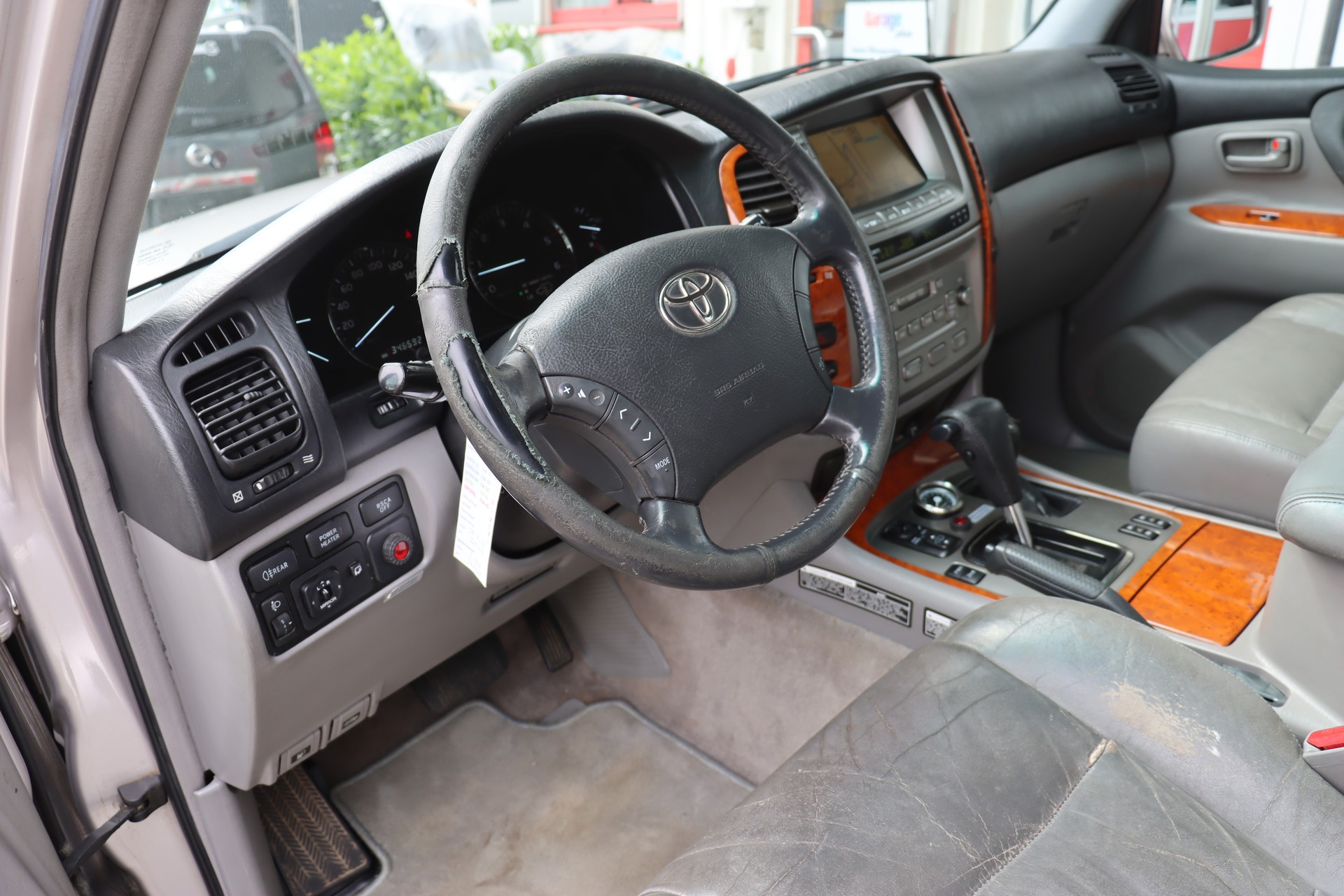 TOYOTA Land Cruiser 500 4.2TD S.Saloon-image-13