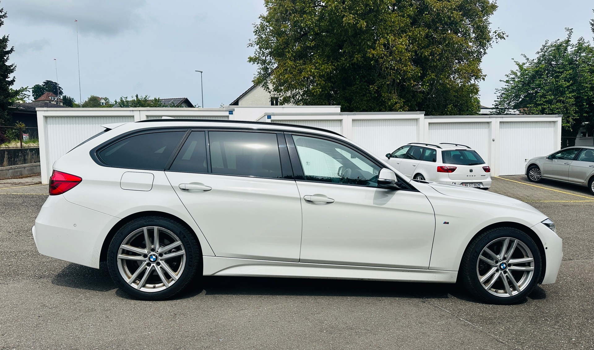 BMW 320d xDrive Touring Sport Line Steptronic-image-5