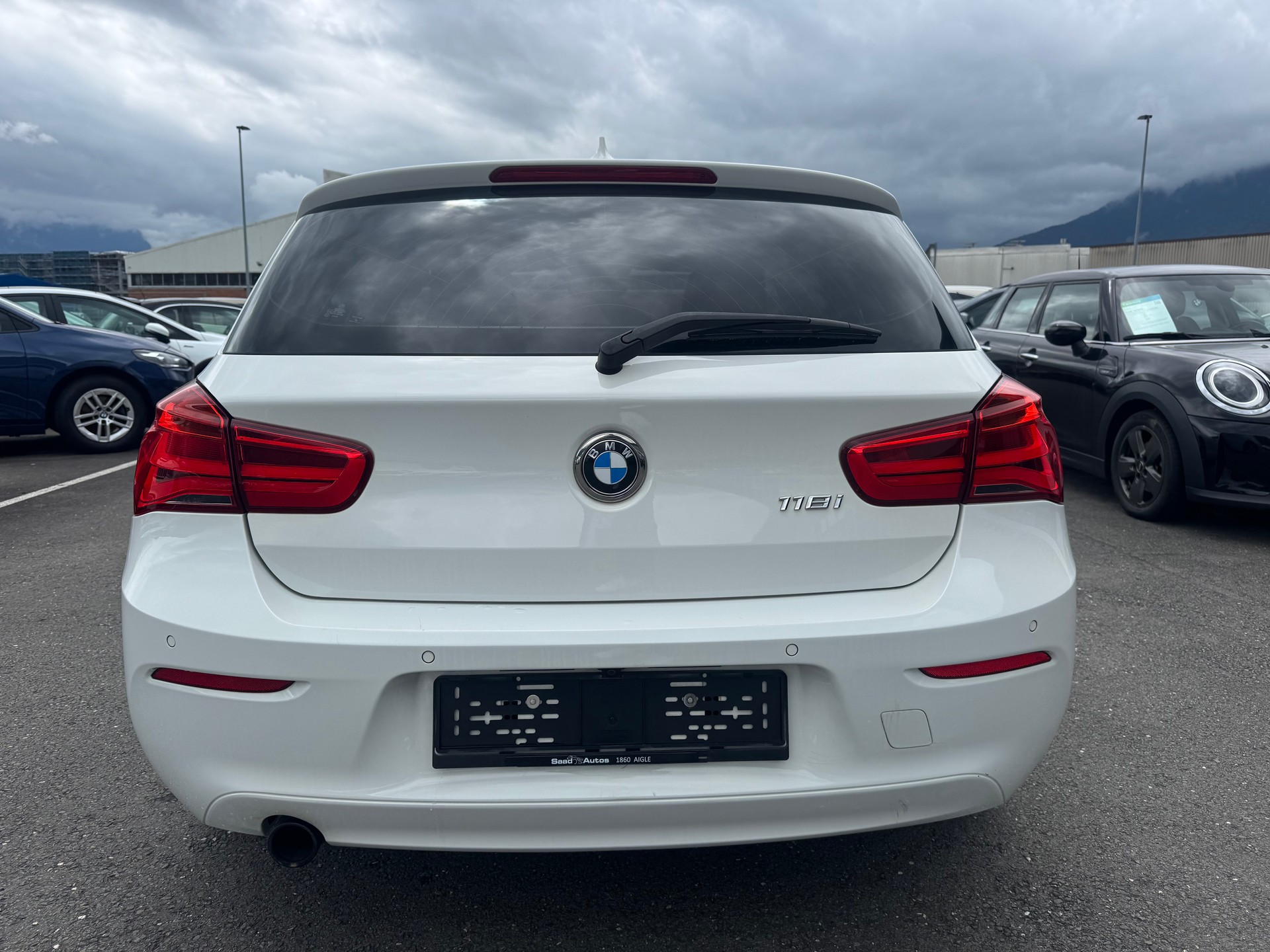 BMW 118i Steptronic-image-4
