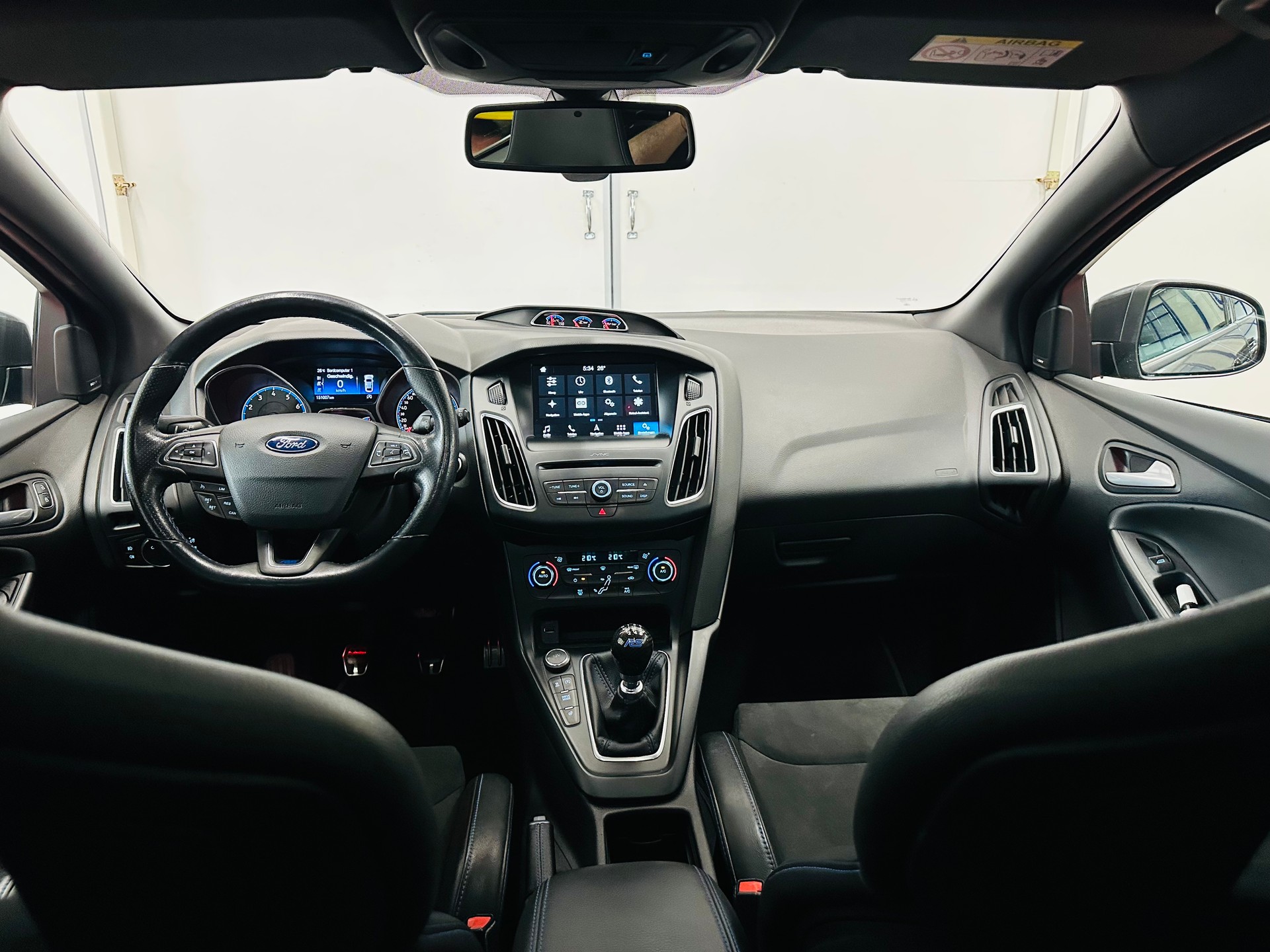 FORD Focus 2.3 EcoBoost RS AWD mit RS Schalensitze-image-13