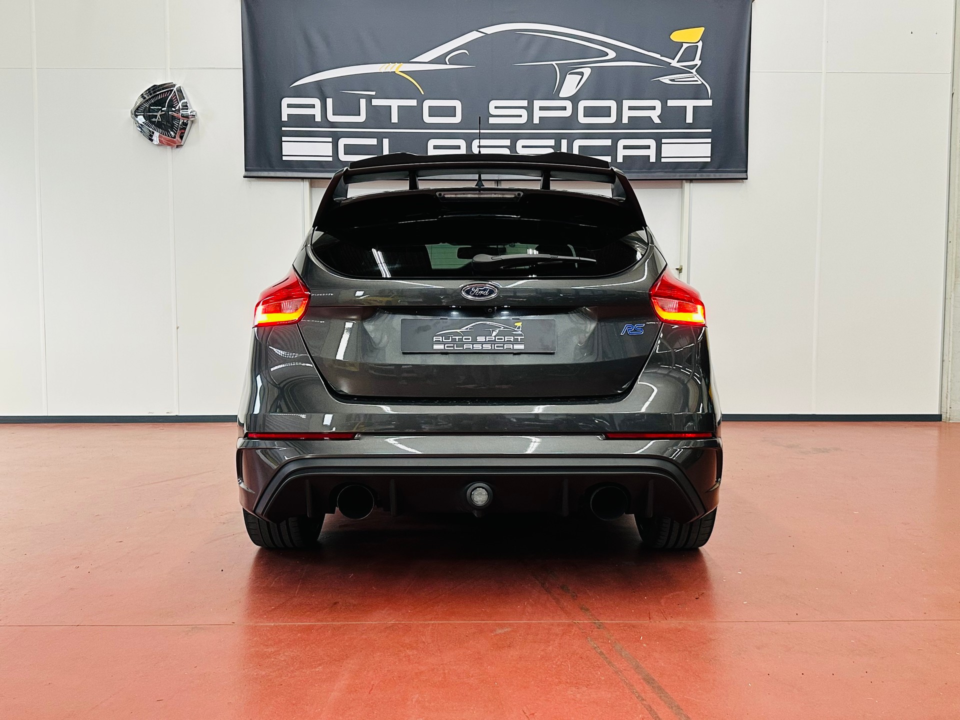 FORD Focus 2.3 EcoBoost RS AWD mit RS Schalensitze-image-10