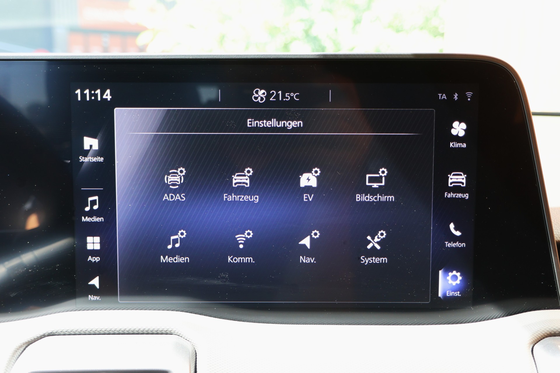 SUZUKI e-Vitara 49kWh Unico-image-6