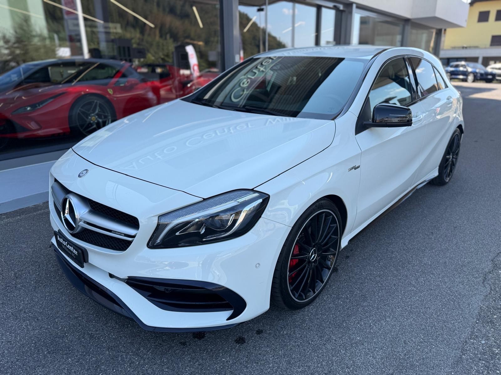MERCEDES-BENZ A 45 AMG 4Matic Speedshift 7G-DCT-showroom-element-2