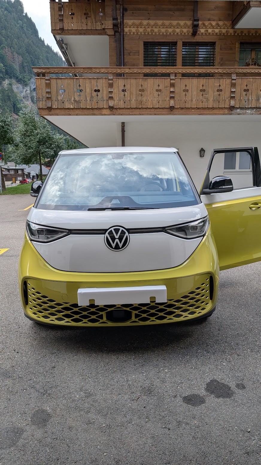 VW 77kWh Pro