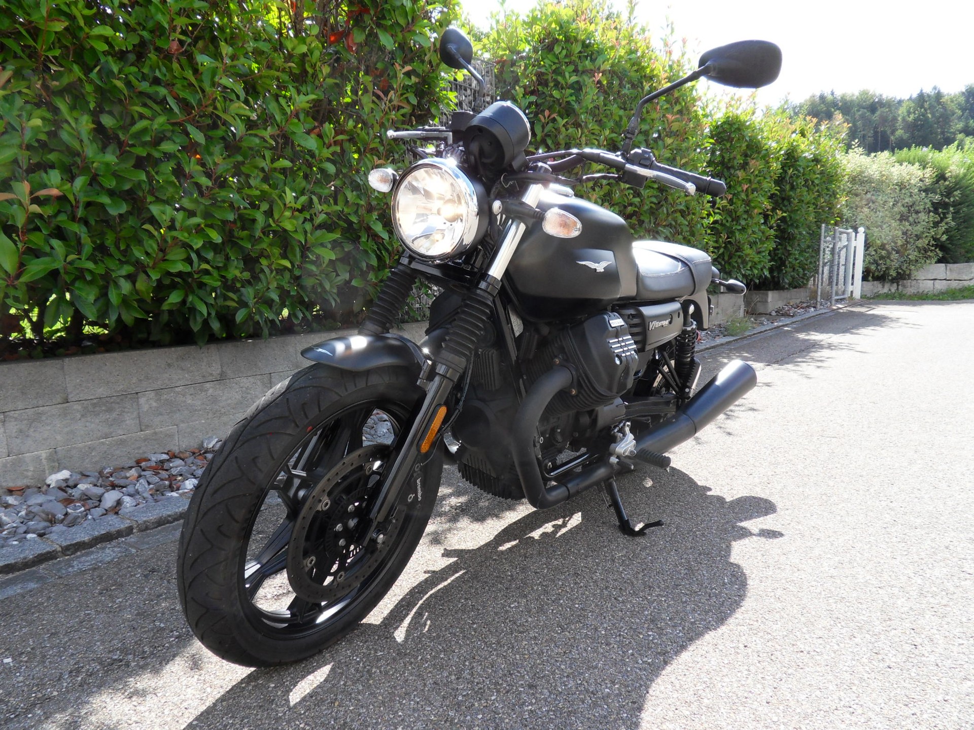 MOTO GUZZI V7 III Stone 750 ABS-image-7