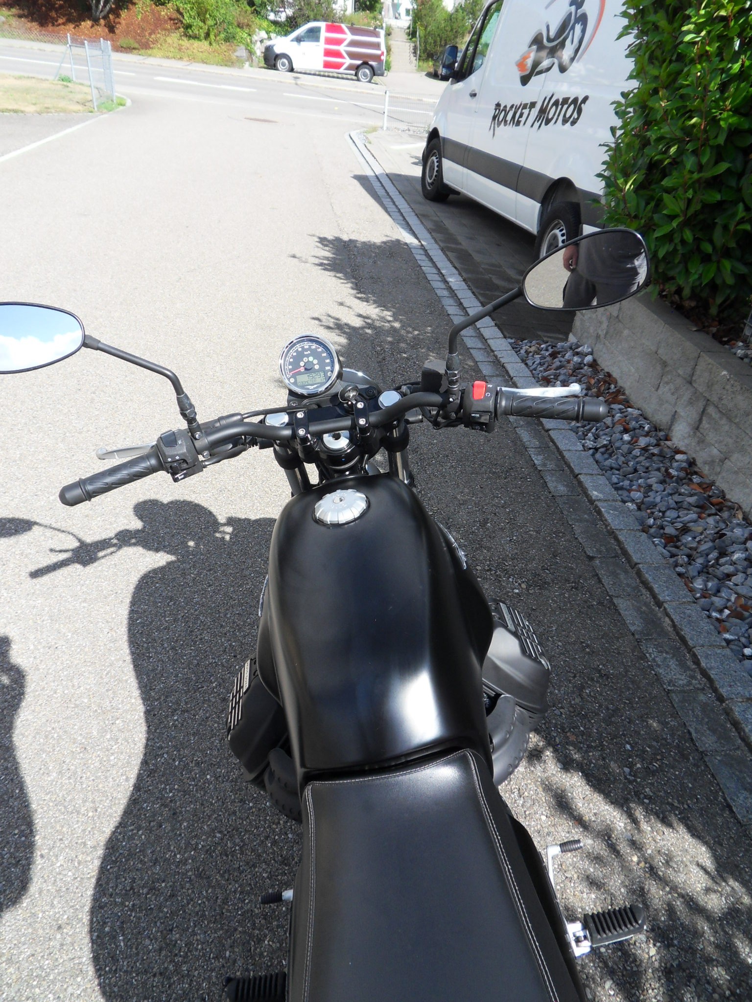 MOTO GUZZI V7 III Stone 750 ABS-image-4