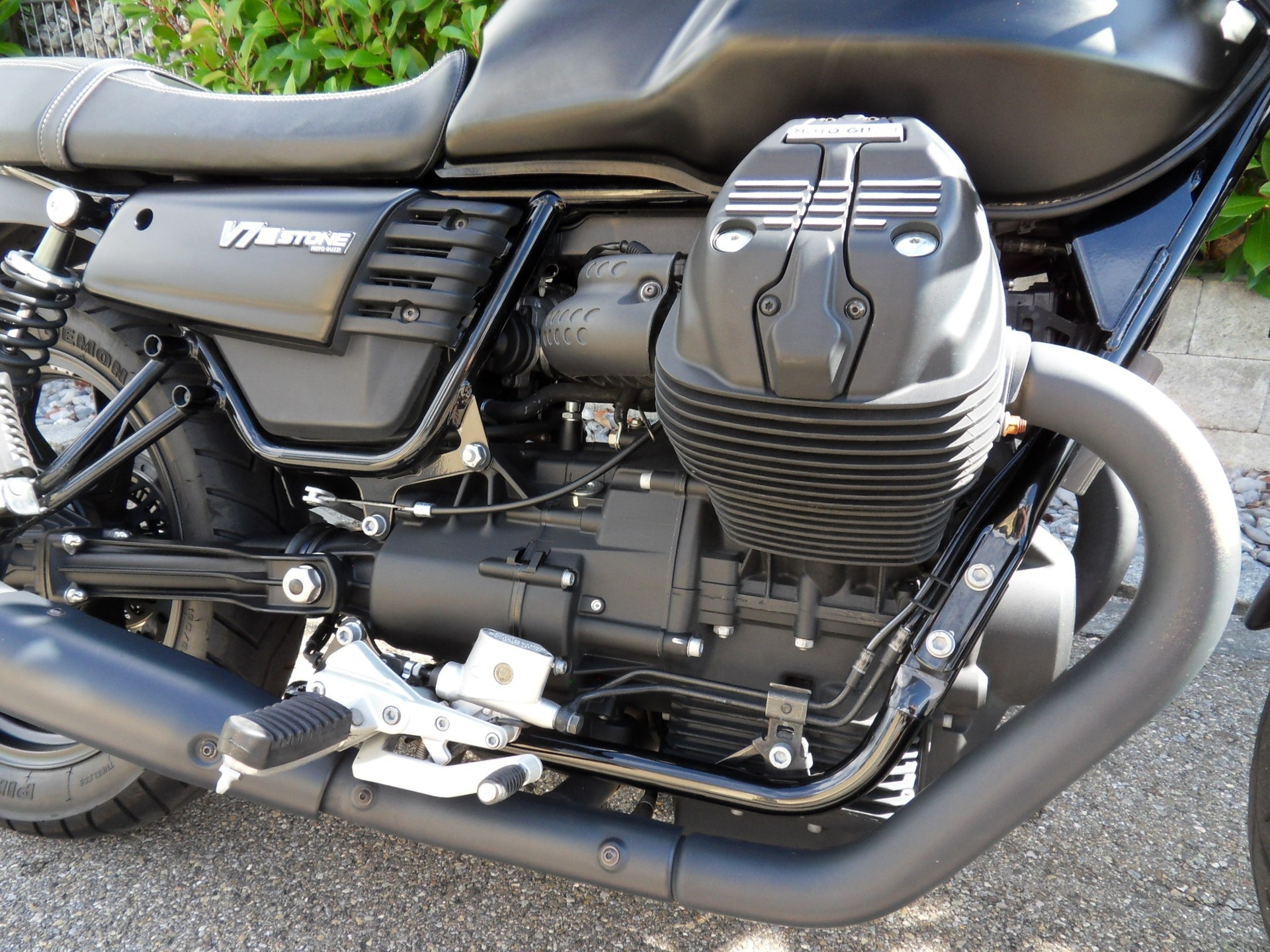 MOTO GUZZI V7 III Stone 750 ABS-image-9