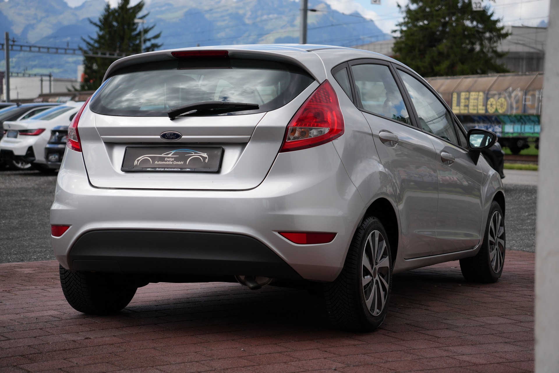 FORD Fiesta 1.4 16V Titanium-showroom-element-3