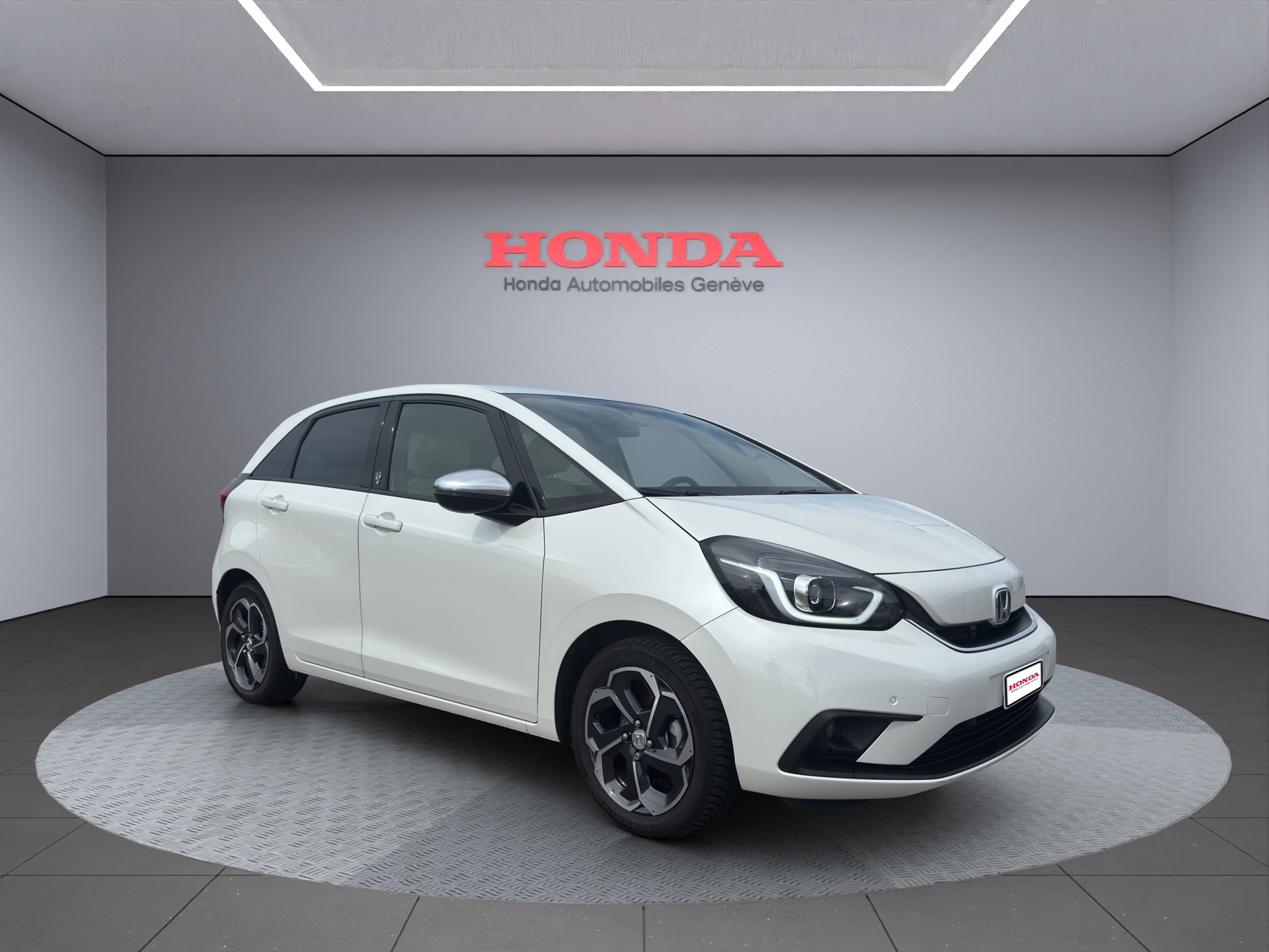HONDA Jazz 1.5 i-MMD Executive-showroom-element-1