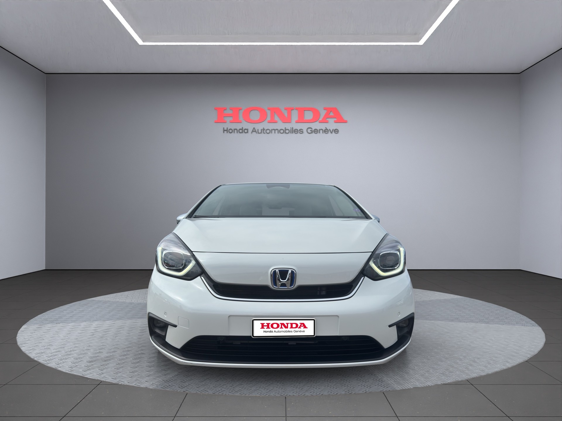 HONDA Jazz 1.5 i-MMD Executive-showroom-element-2