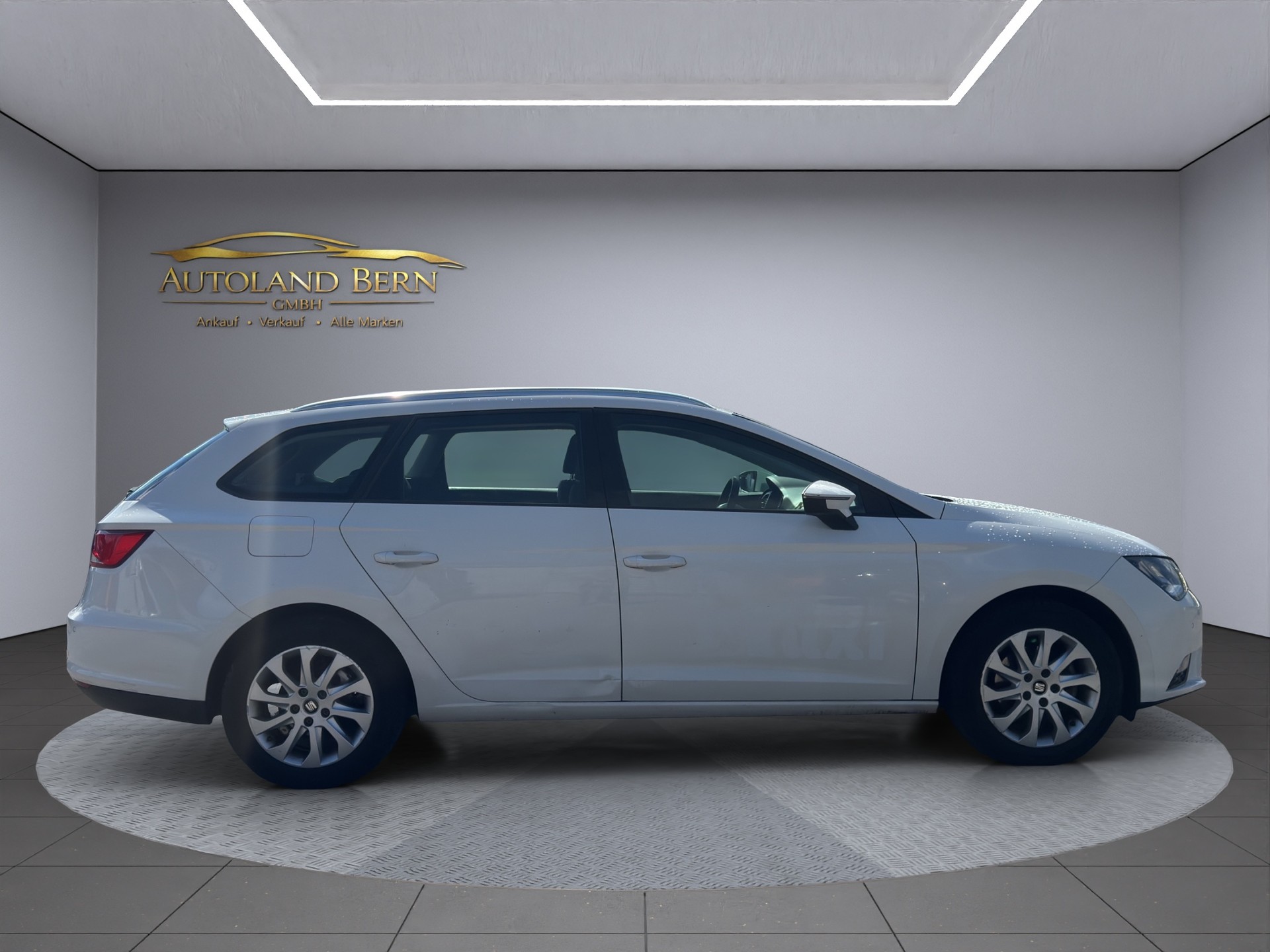 SEAT Leon ST 2.0 TDI Style DSG-showroom-element-2